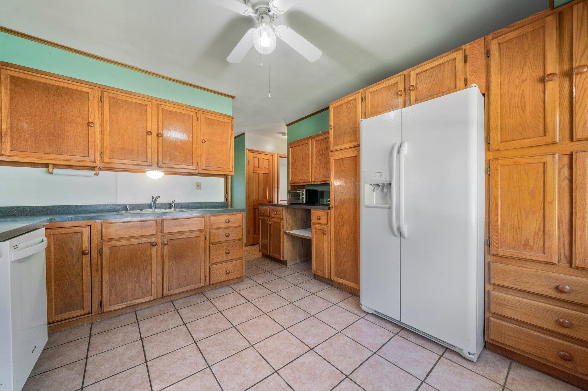 12 Bambi Trl, Merrimack NH  03054-2963 exterior