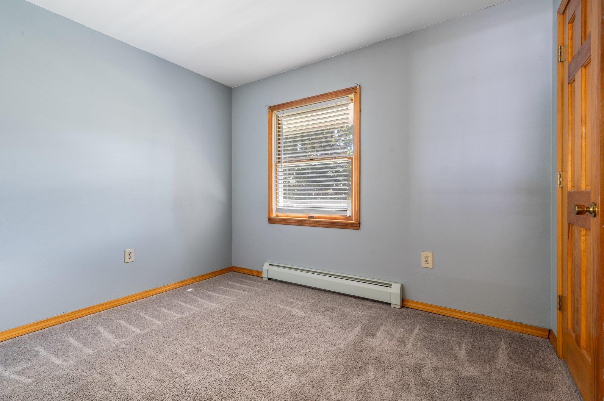 12 Bambi Trl, Merrimack NH  03054-2963 exterior