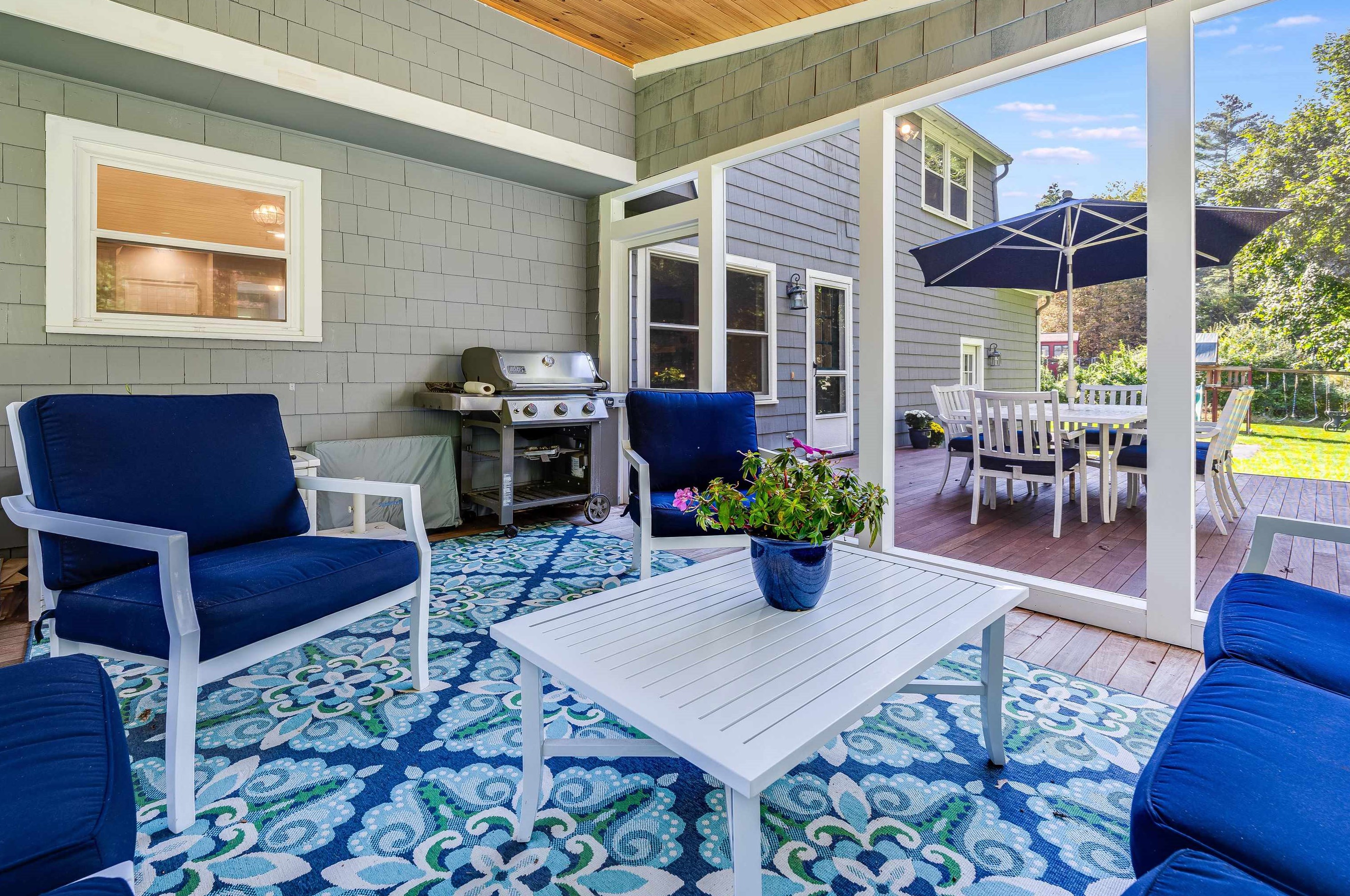 20 French Ct, Merrimack NH 03054-2400 exterior