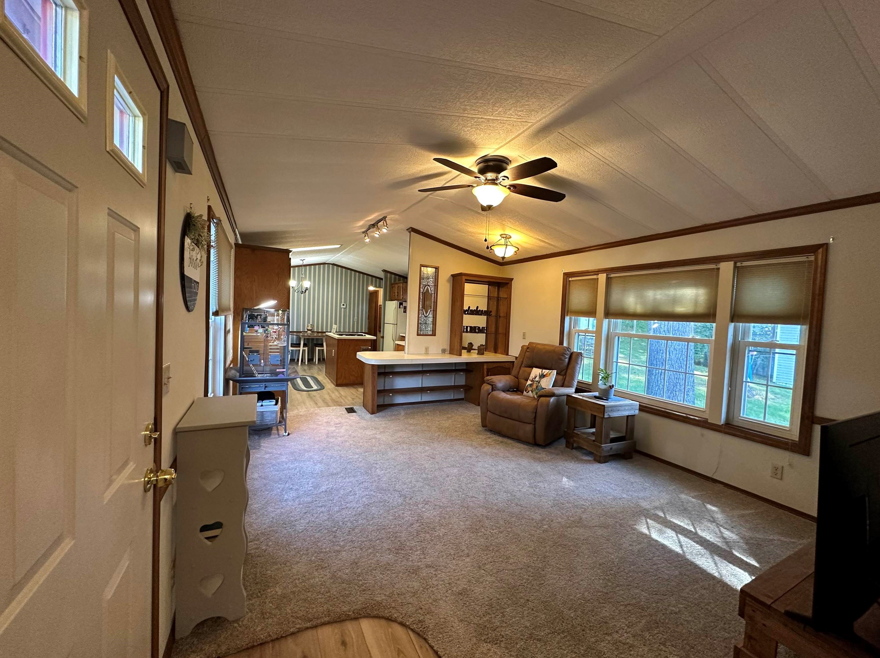 40 Gooseberry Cir, Rochester NH  03867-5267 exterior