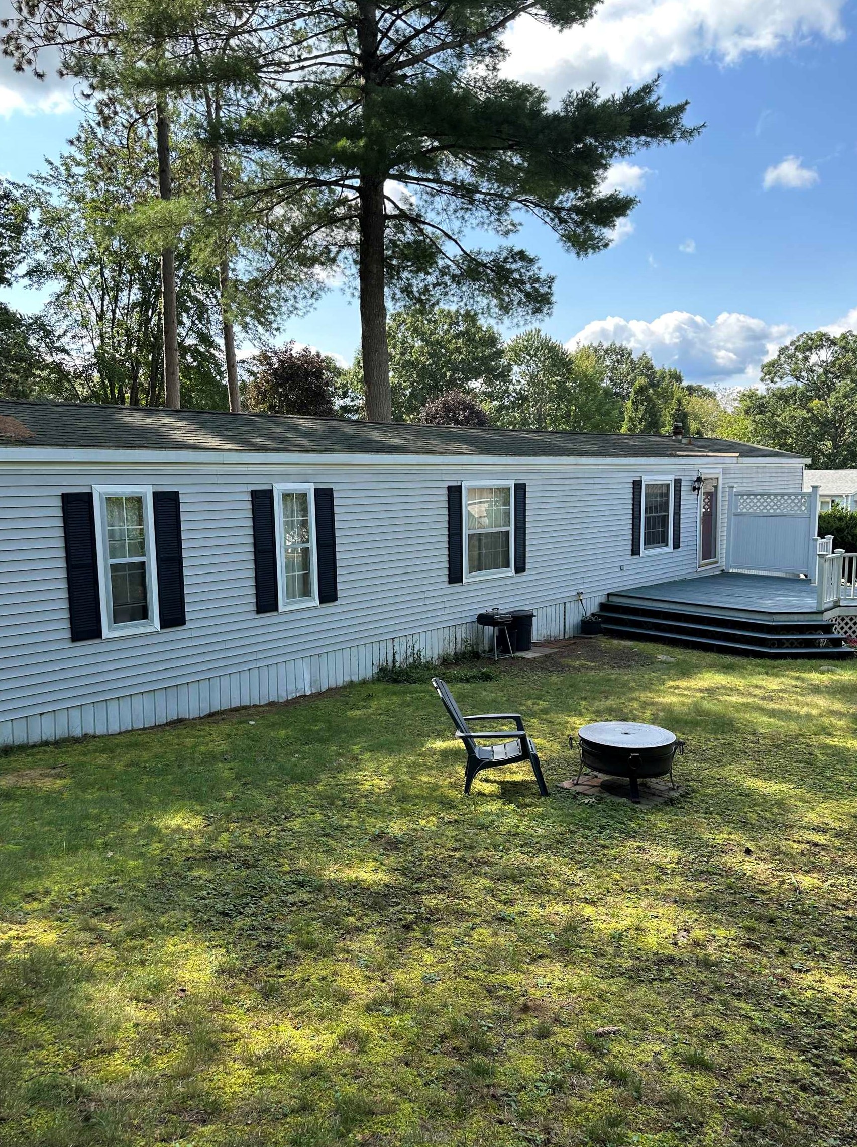 40 Gooseberry Cir, Rochester NH  03867-5267 exterior