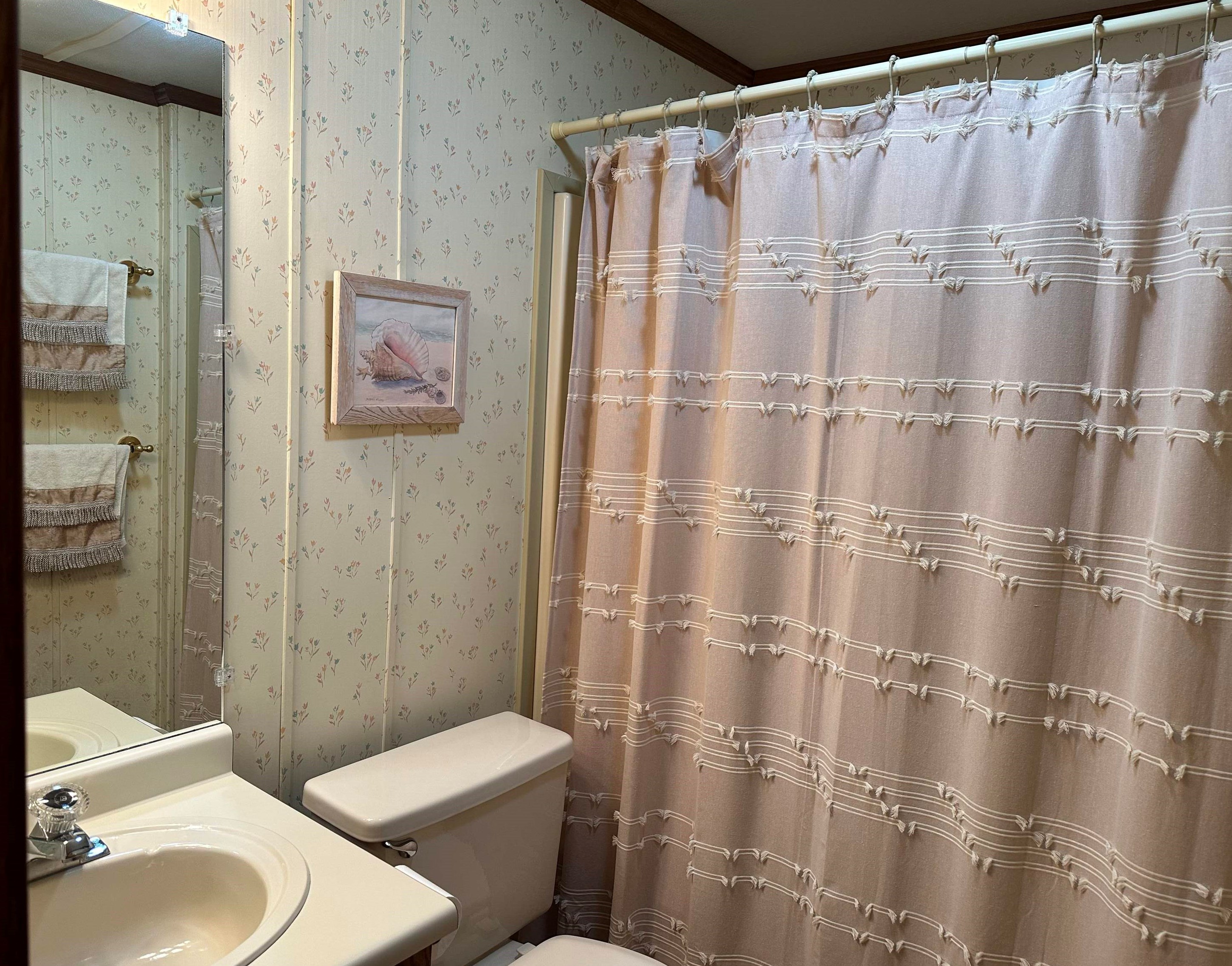 40 Gooseberry Cir, Rochester NH  03867-5267 exterior