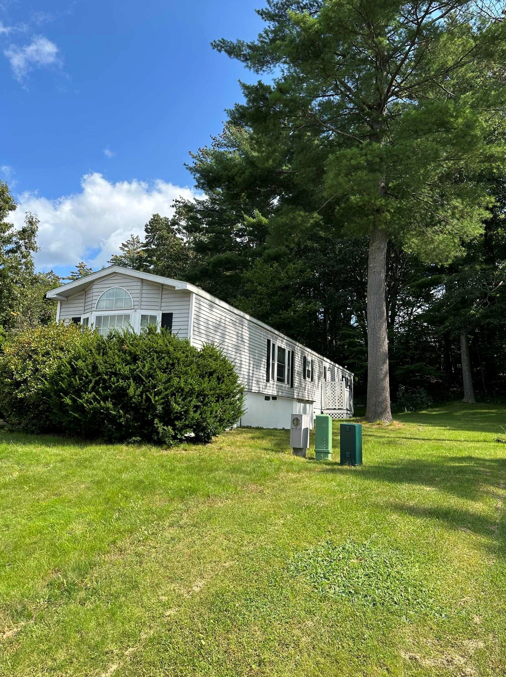 40 Gooseberry Cir, Rochester NH  03867-5267 exterior