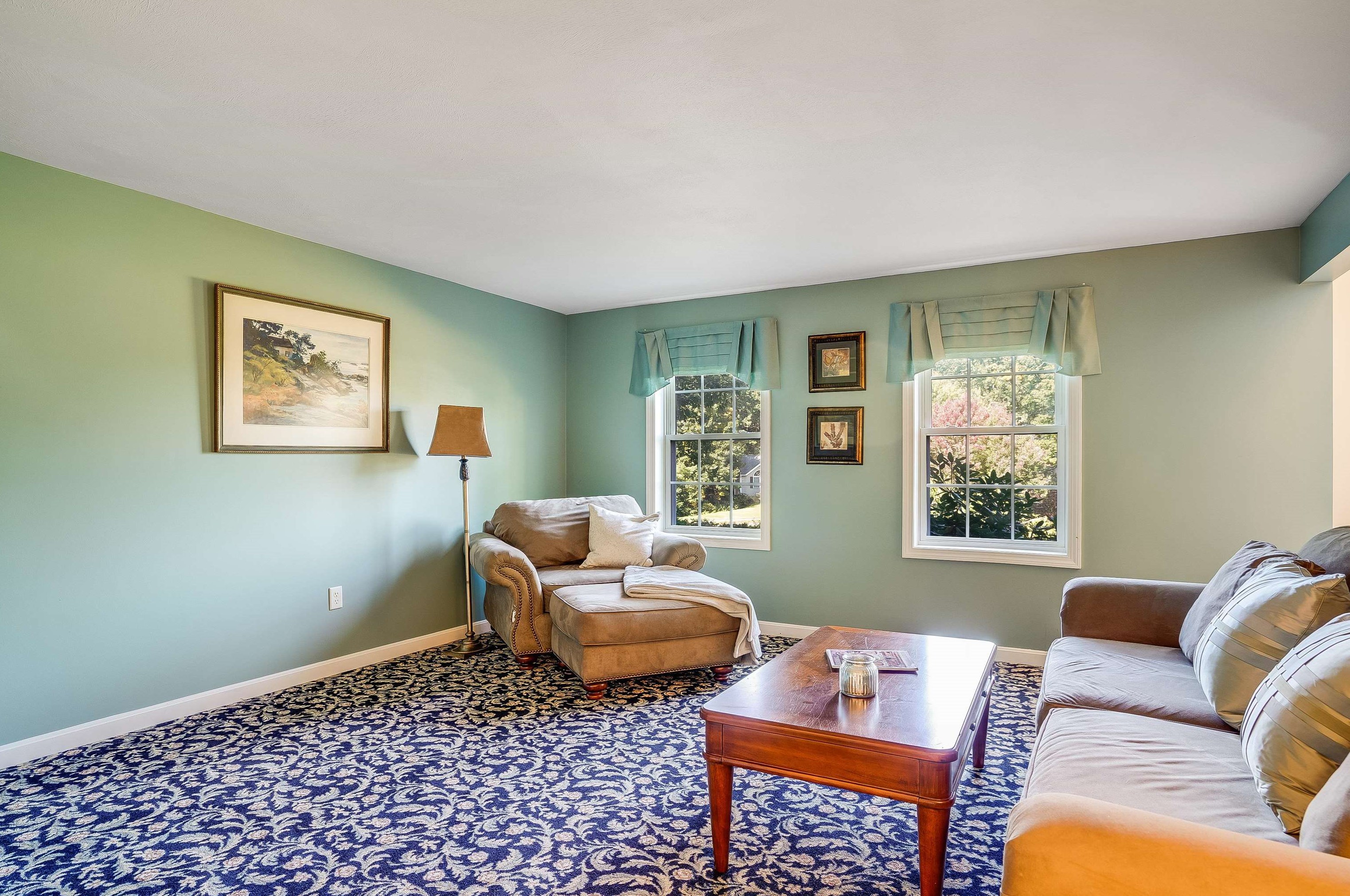 34 Gabrielle Dr, Hudson NH  03051-6621 exterior