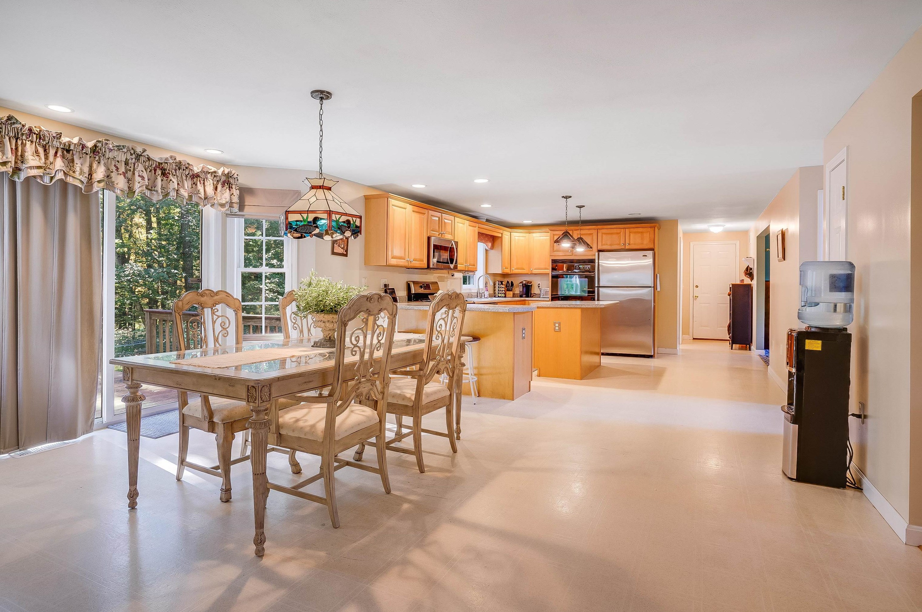 34 Gabrielle Dr, Hudson NH  03051-6621 exterior