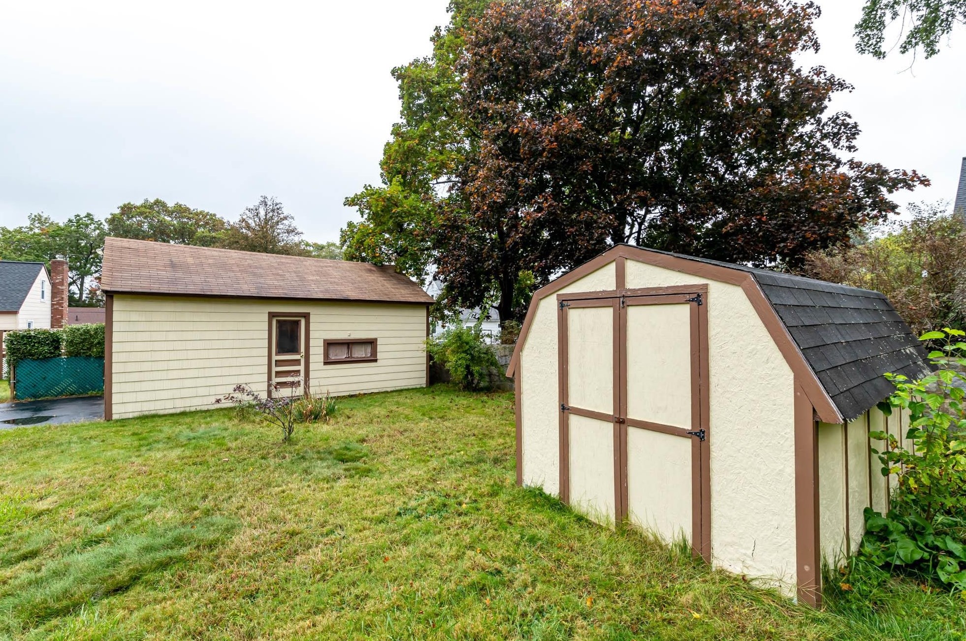 222 Brunelle Ave, Manchester NH  03103-4633 exterior