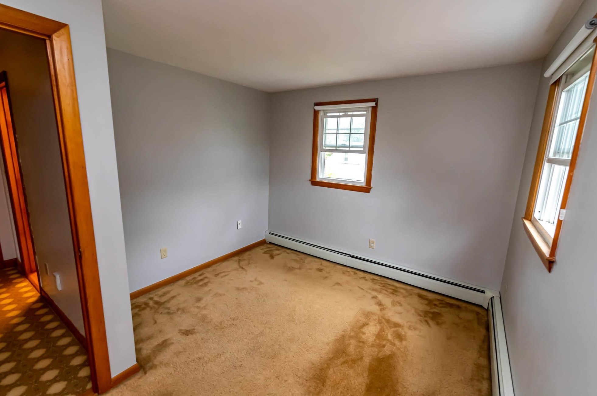 222 Brunelle Ave, Manchester NH  03103-4633 exterior