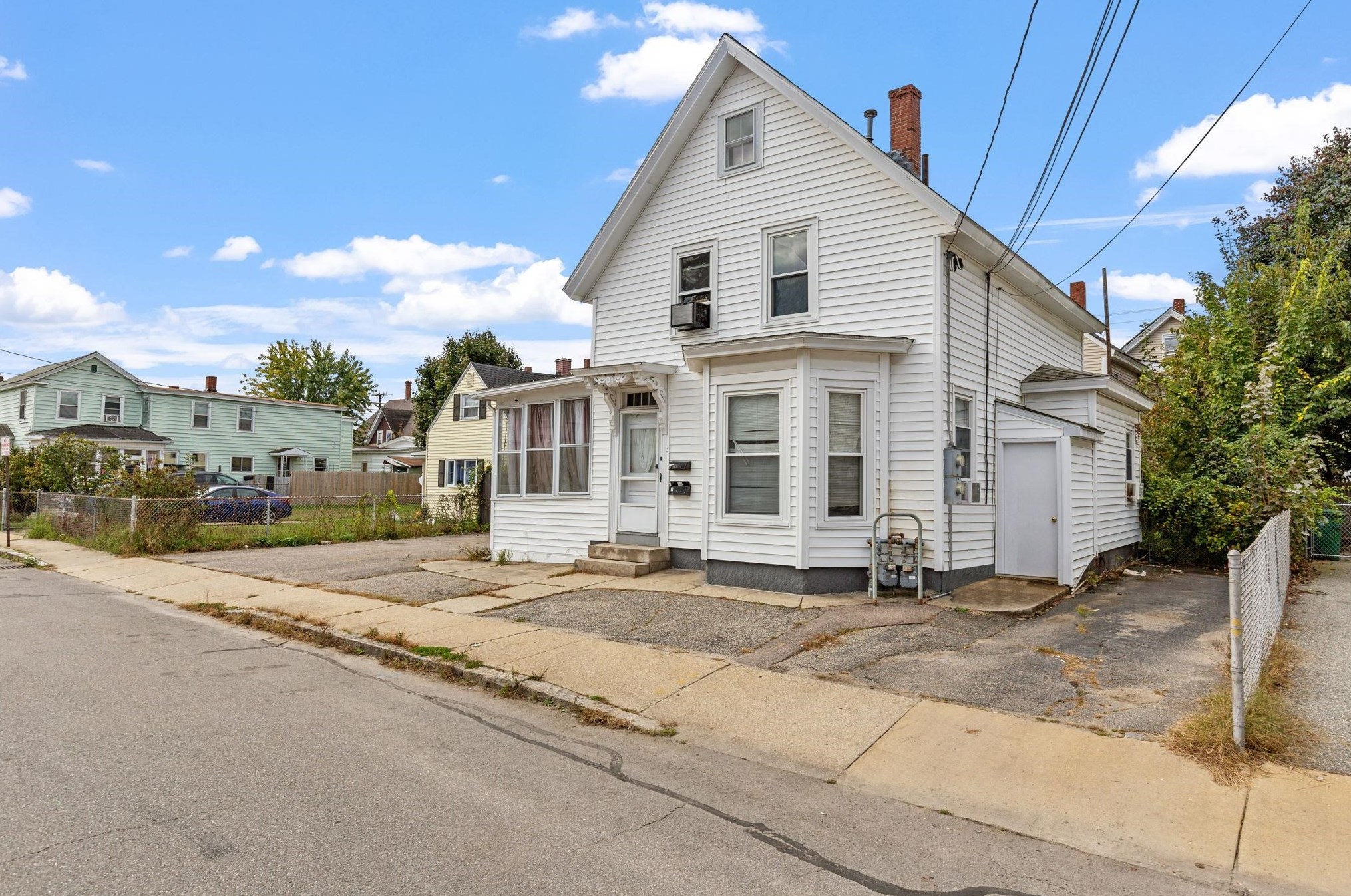 3 Middle St, Nashua NH  03060-6416 exterior