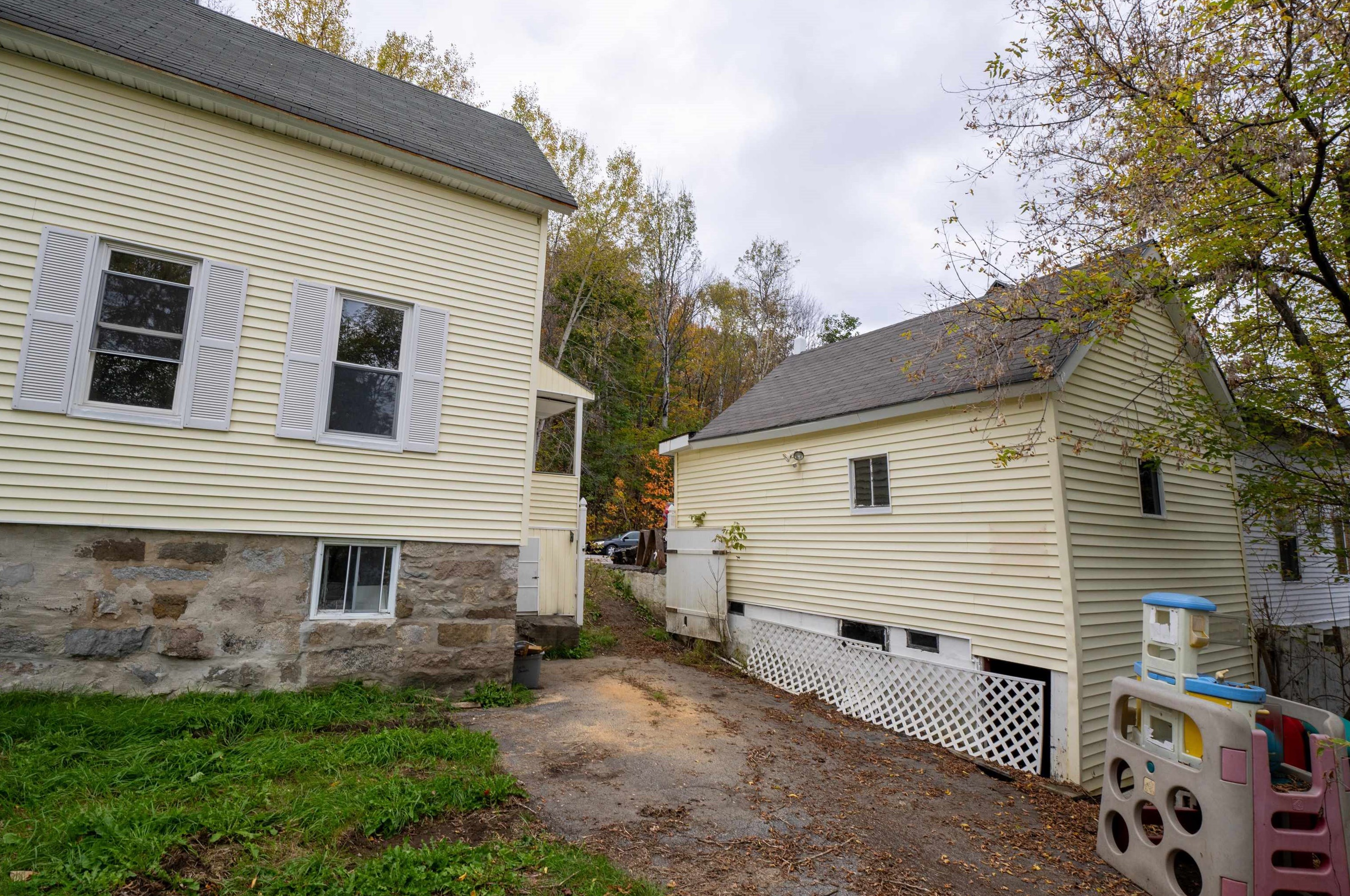56 Iceland St, Berlin NH  03570-3043 exterior