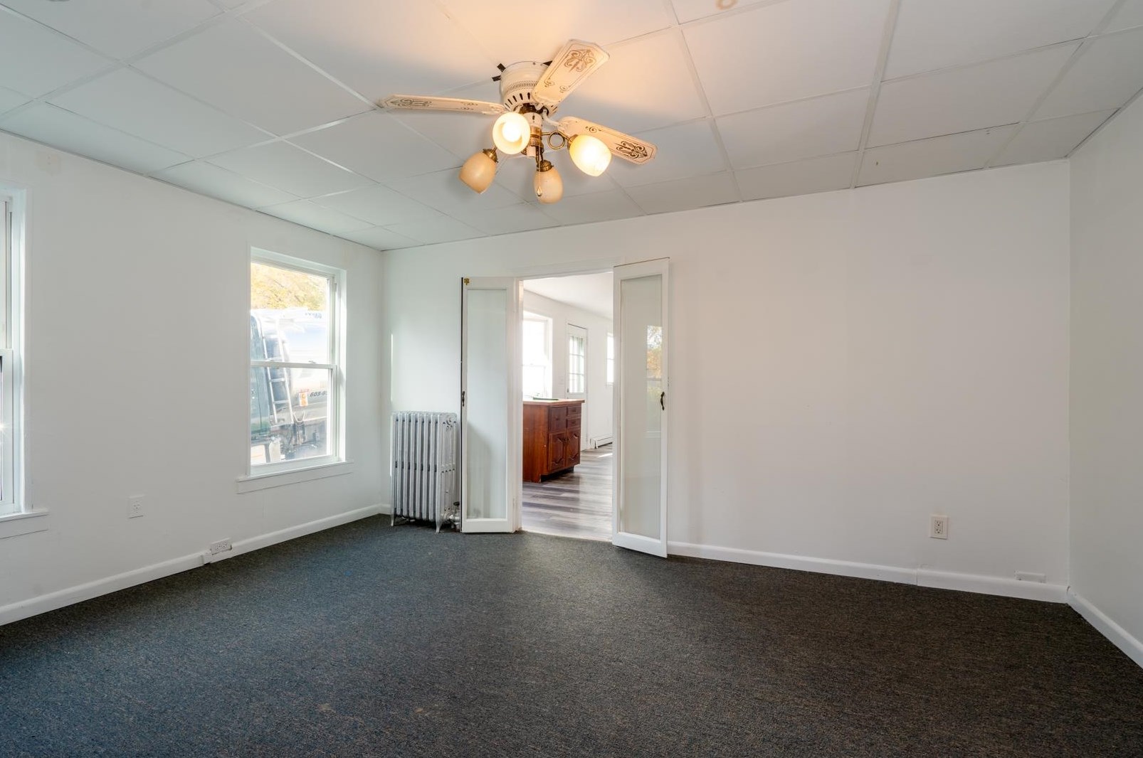 6 Leonard Ave, Manchester NH  03106-1053 exterior