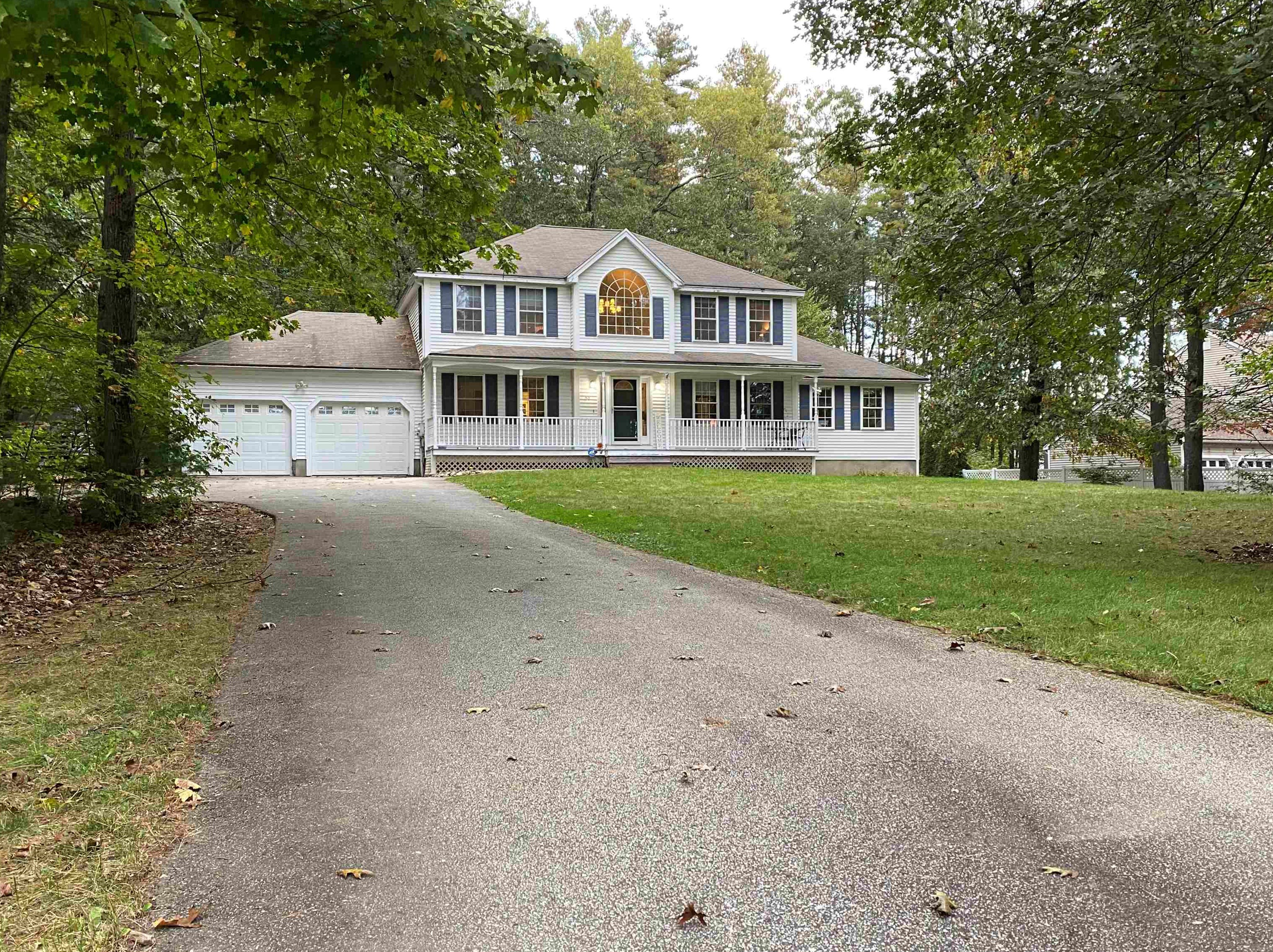 56 Lawrence Rd, Hudson NH  03051-3137 exterior