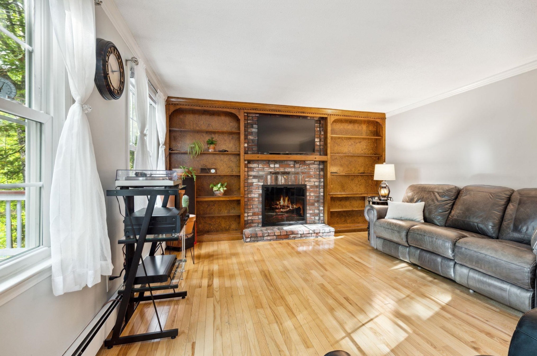 28 Pinnacle St, Manchester NH  03106-1535 exterior