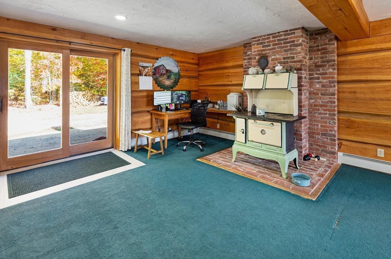 174 Page Rd, Ellsworth NH  03223-5422 exterior