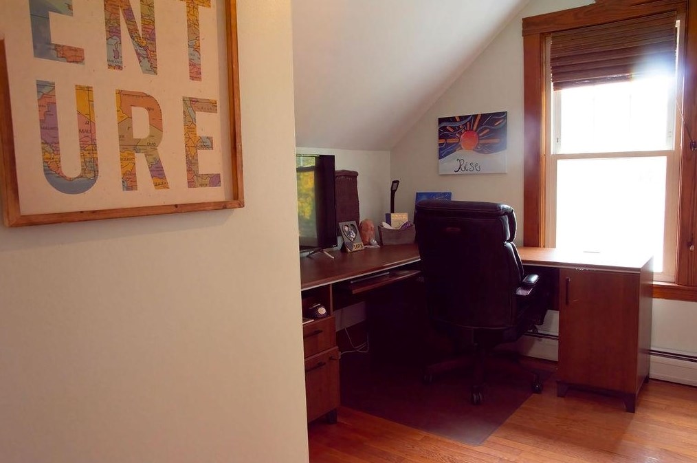 104 Porter St, Manchester NH  03103-2956 exterior