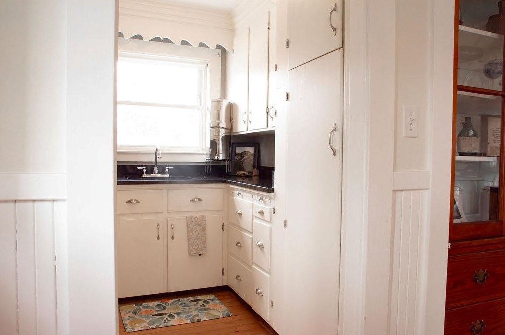 104 Porter St, Manchester NH  03103-2956 exterior