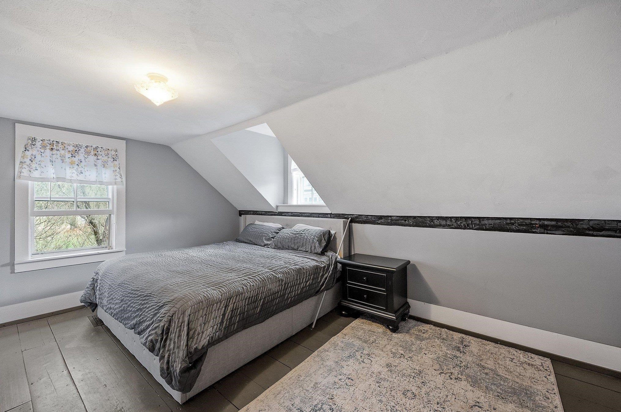 56 Washburn Rd, Bridgewater NH  03222-6615 exterior