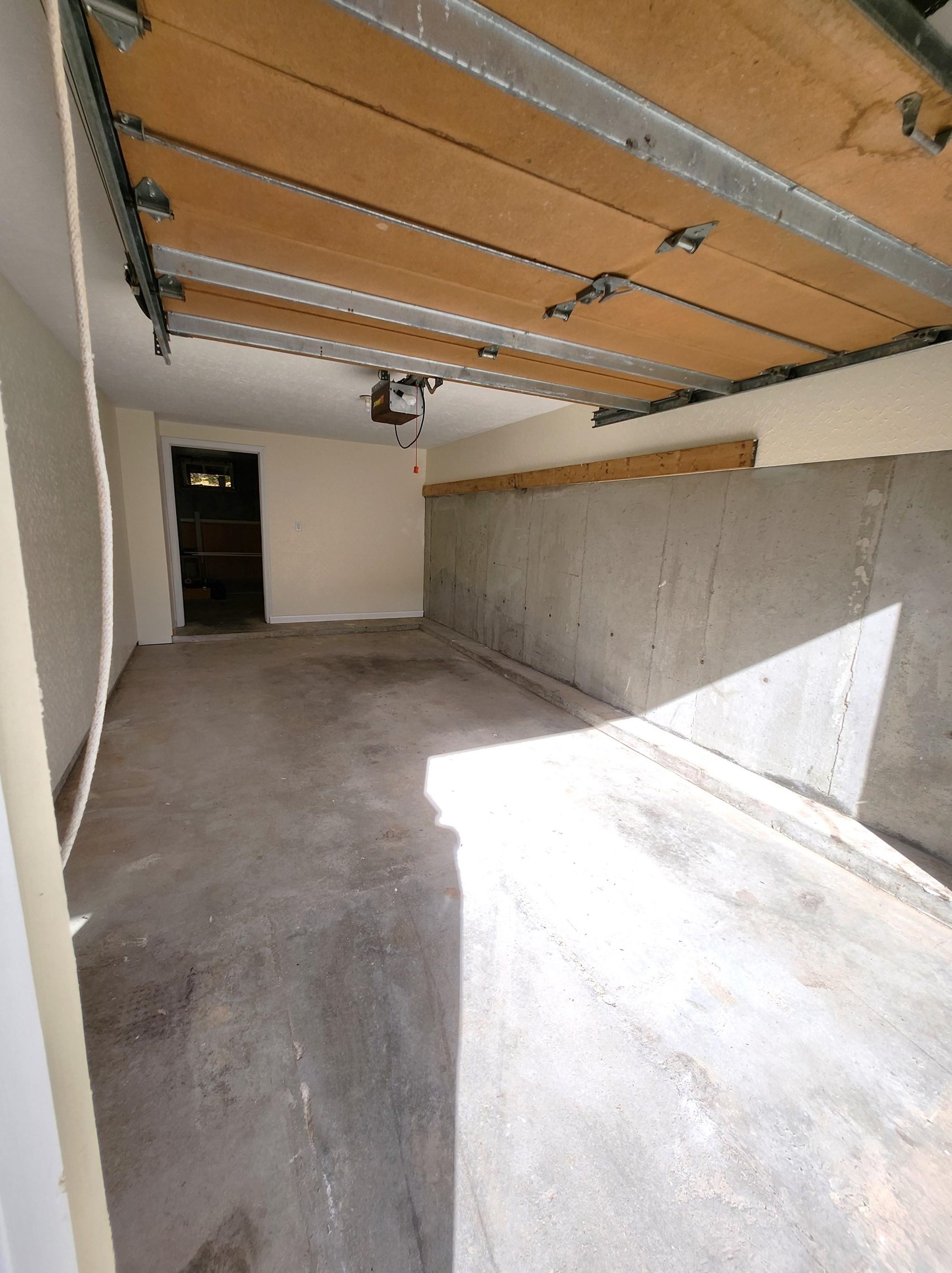 36 Cricket Hill Dr, Merrimack NH  03054-6621 exterior