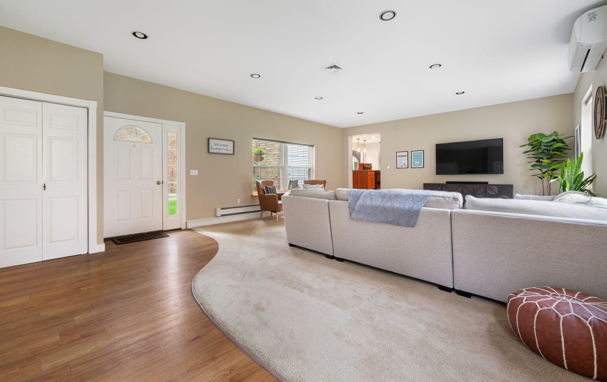 281 Baboosic Lake Rd, Merrimack NH  03054-2213 exterior