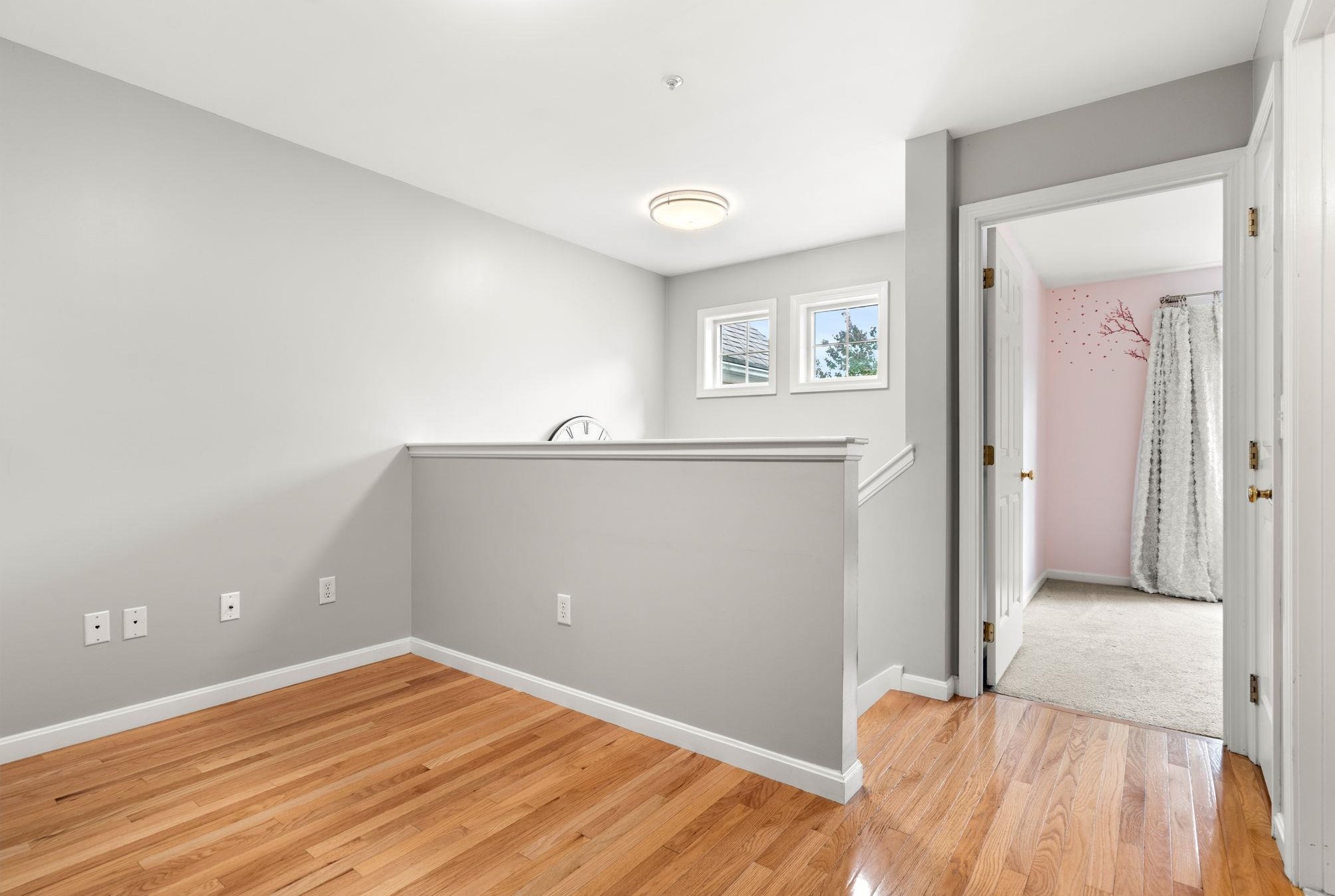 12 Edward Cir, Manchester NH  03110-6867 exterior