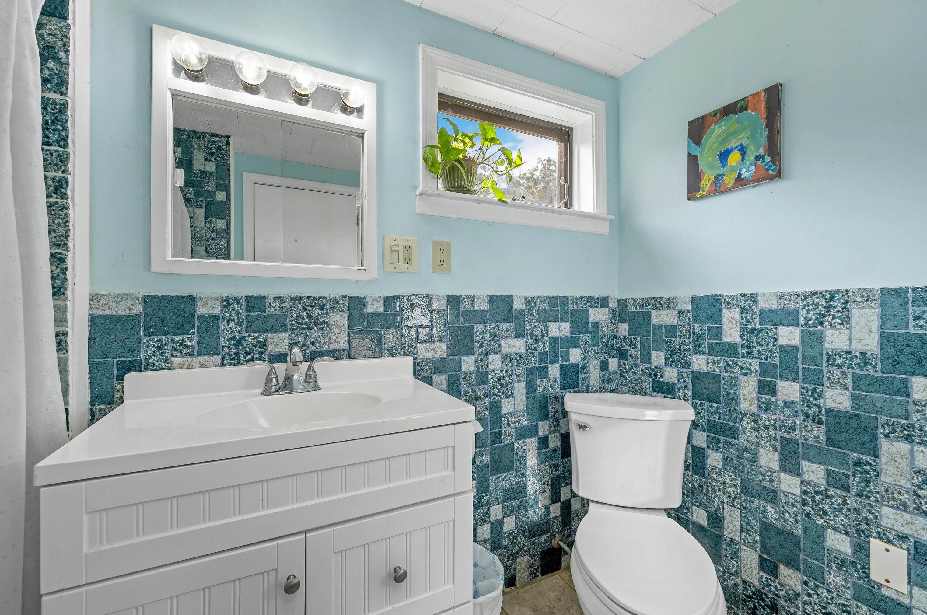 900 Mount Cardigan Rd, Bridgewater NH  03222-6203 exterior