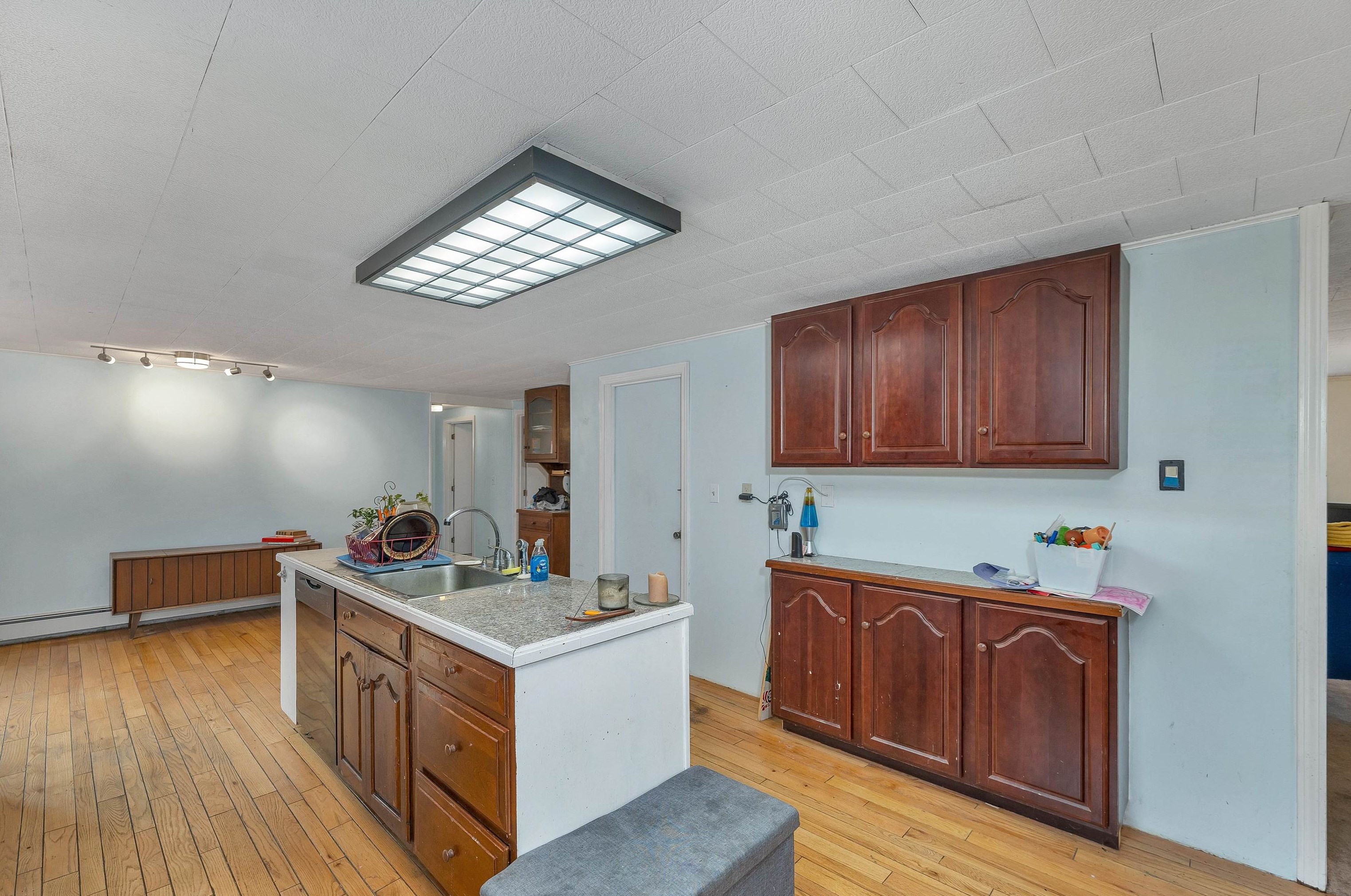 900 Mount Cardigan Rd, Bridgewater NH  03222-6203 exterior