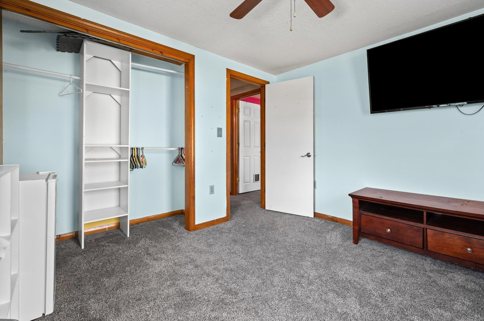 18 Jacobs Dr, Rochester NH  03867-2453 exterior
