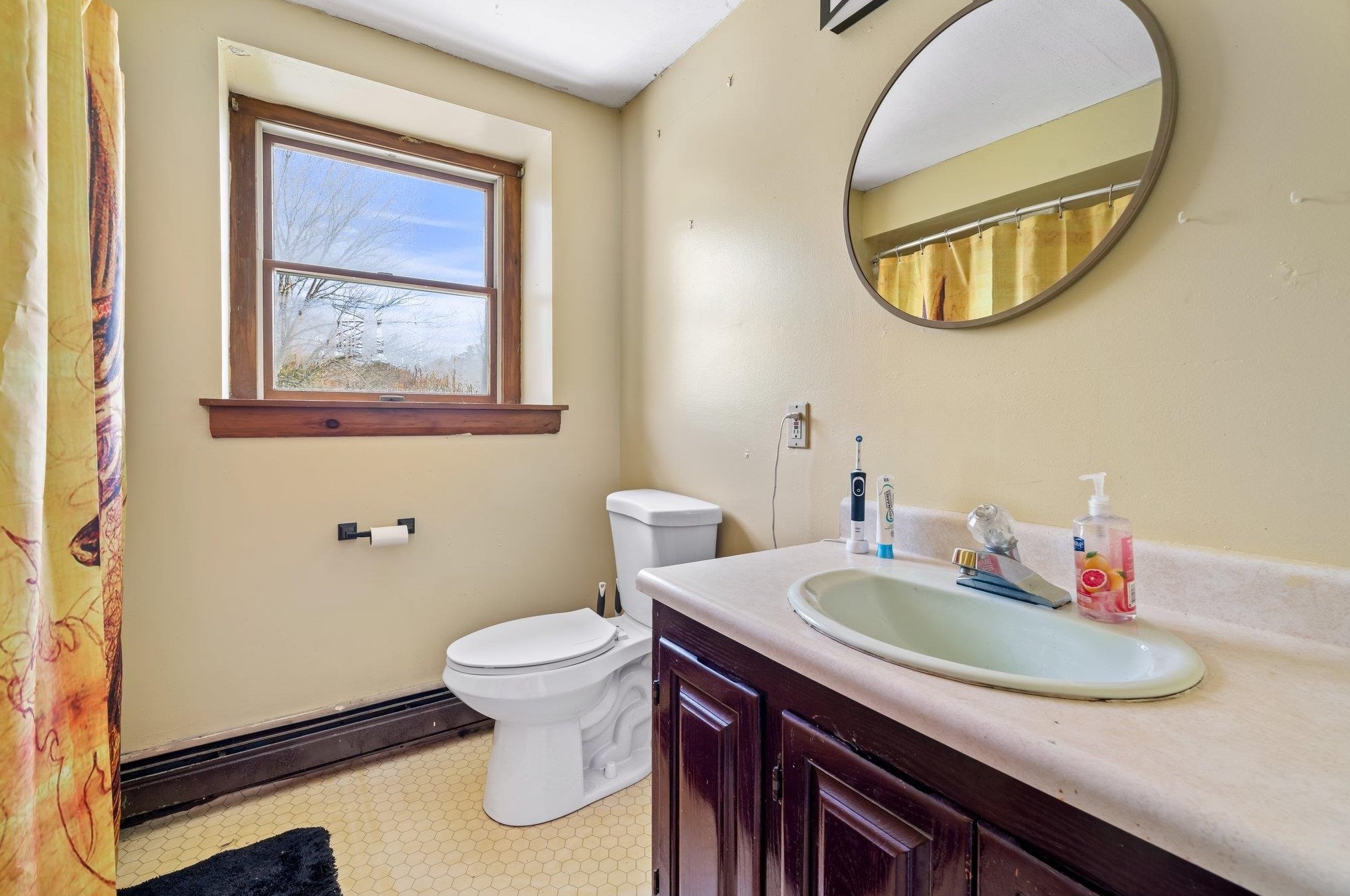 18 Jacobs Dr, Rochester NH  03867-2453 exterior