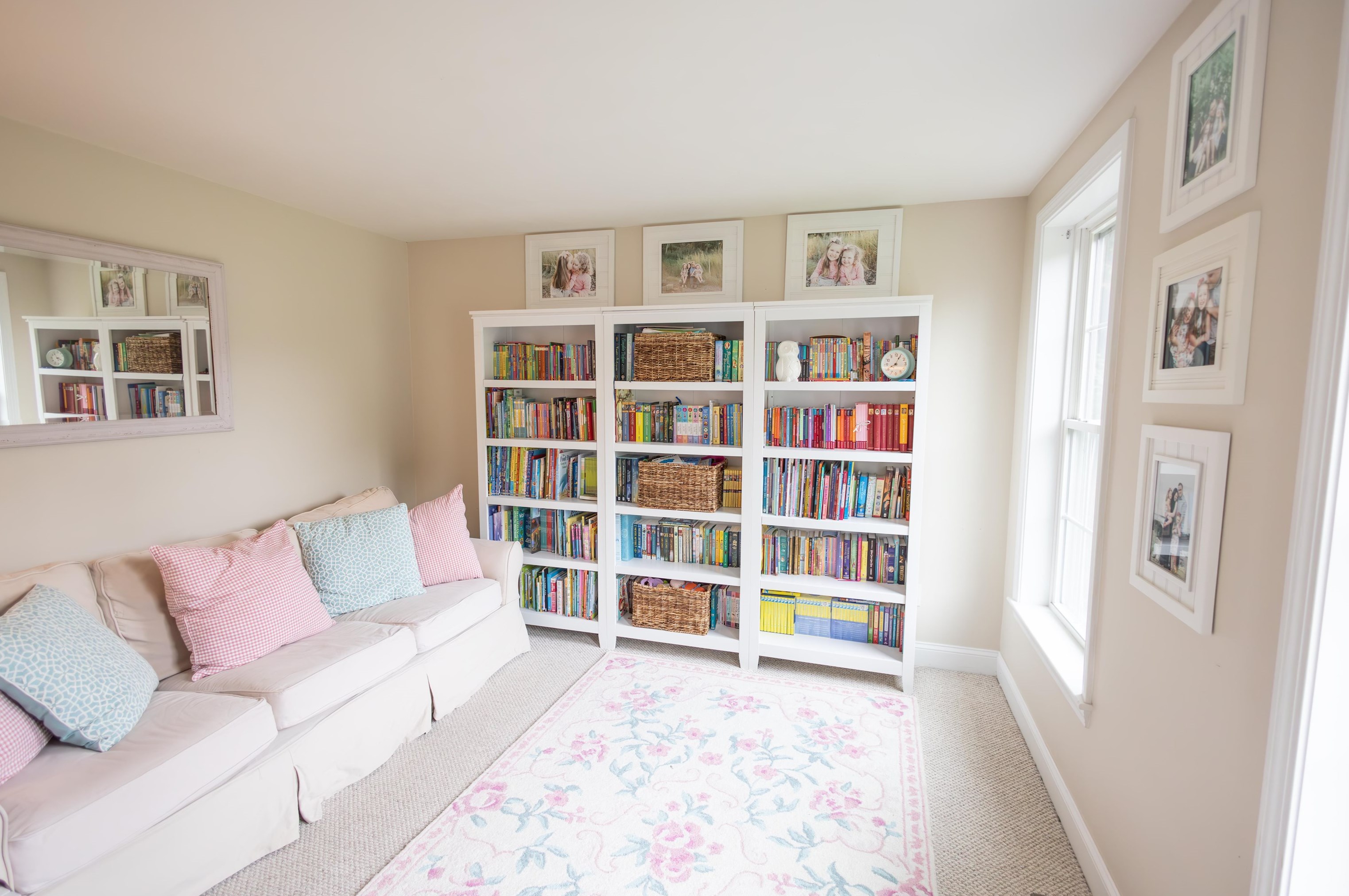 69 Ladyslipper Dr, Newmarket NH  03857-2066 exterior