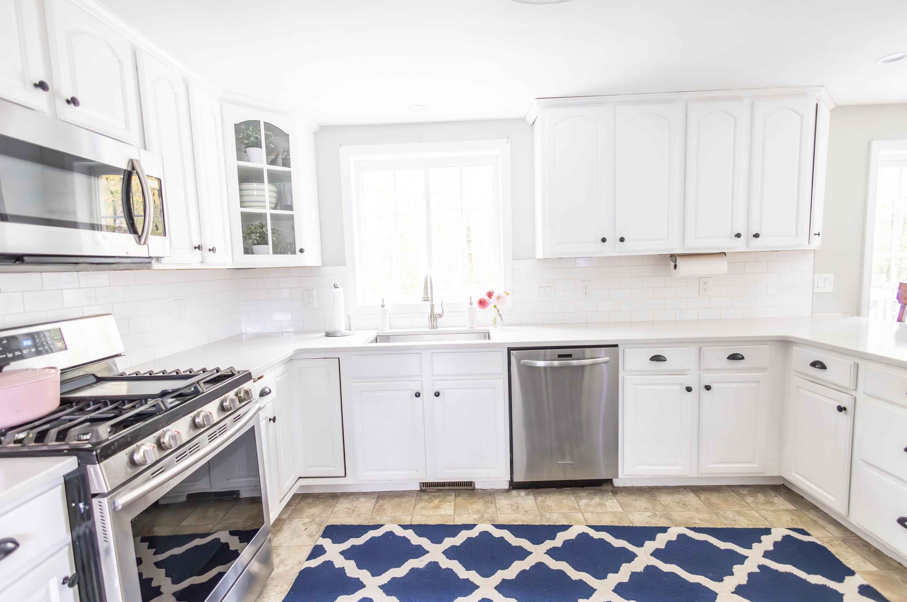 69 Ladyslipper Dr, Newmarket NH  03857-2066 exterior