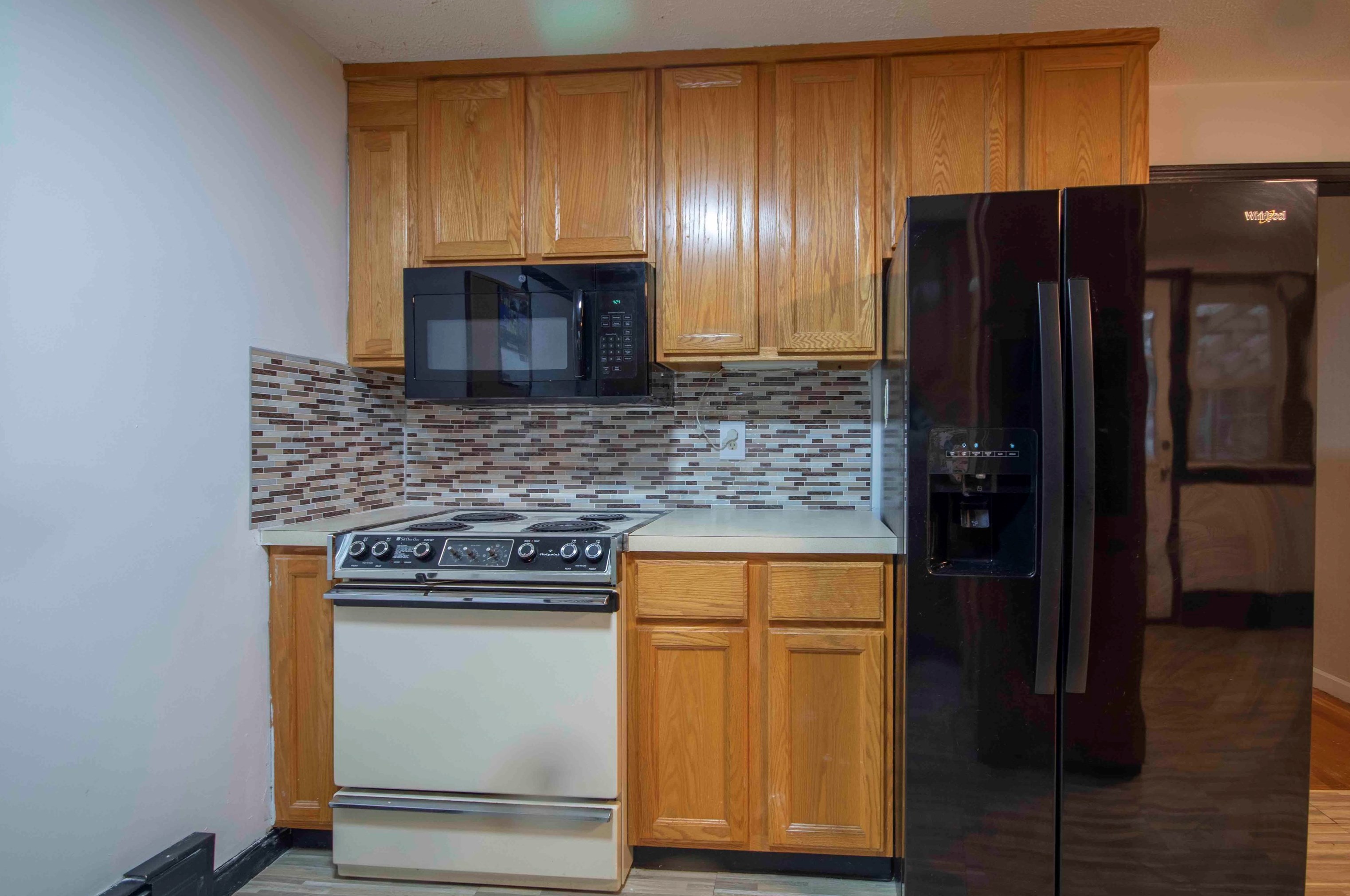 255 Greeley St, Manchester NH  03102-2337 exterior