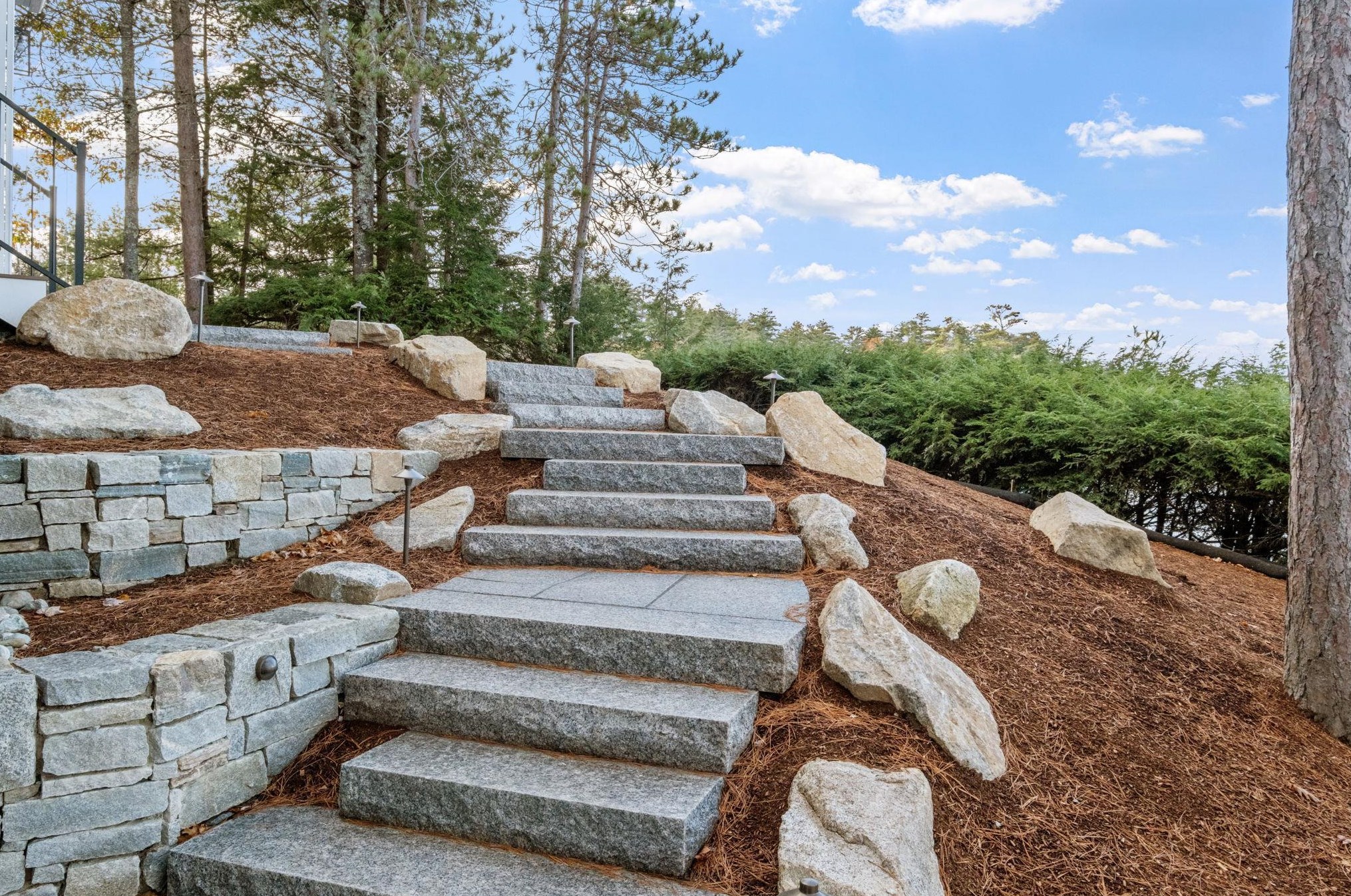51 Keewaydin Dr, Alton NH  03810-4044 exterior