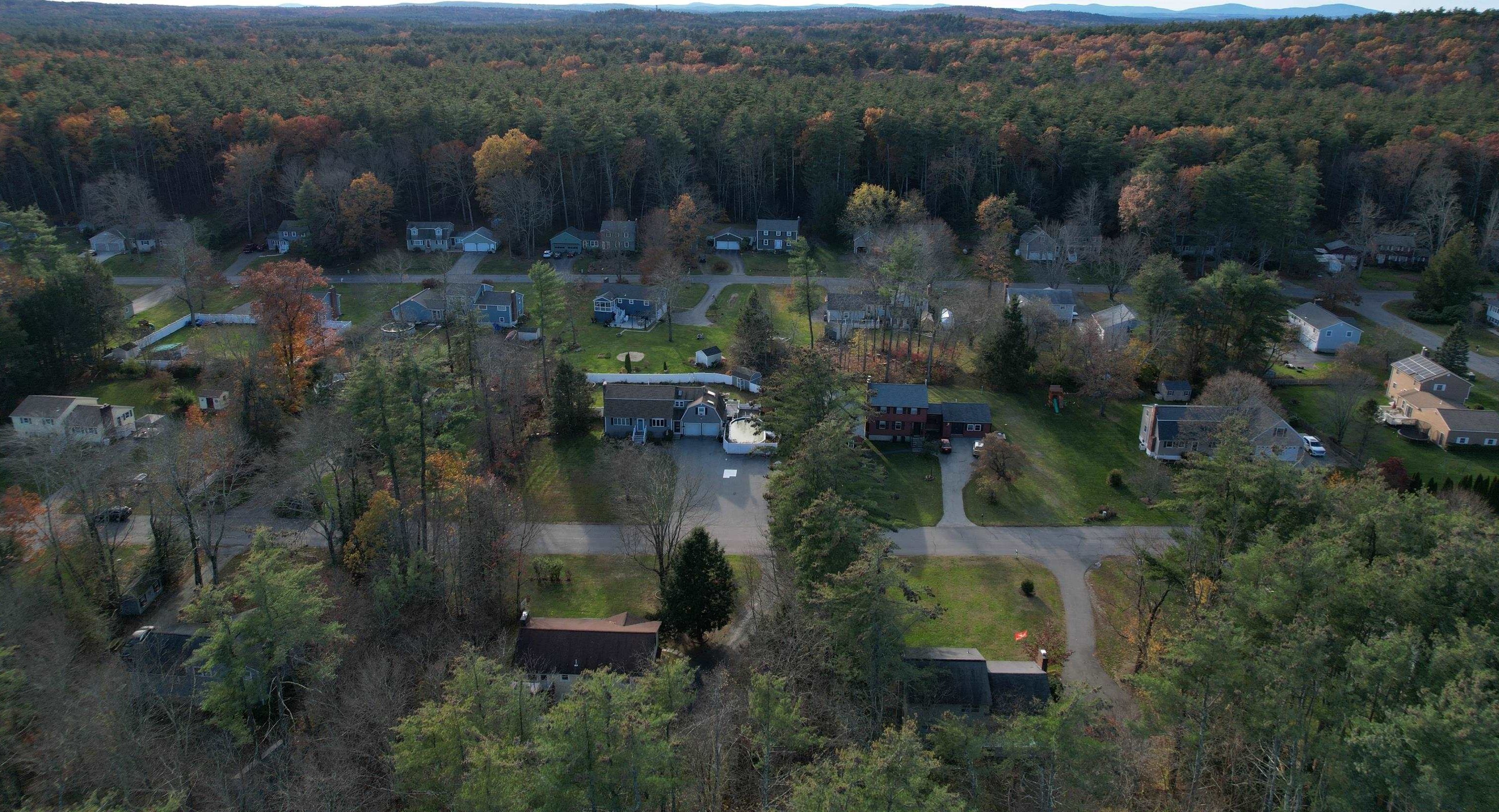 8 Clay St, Merrimack NH  03054-3248 exterior