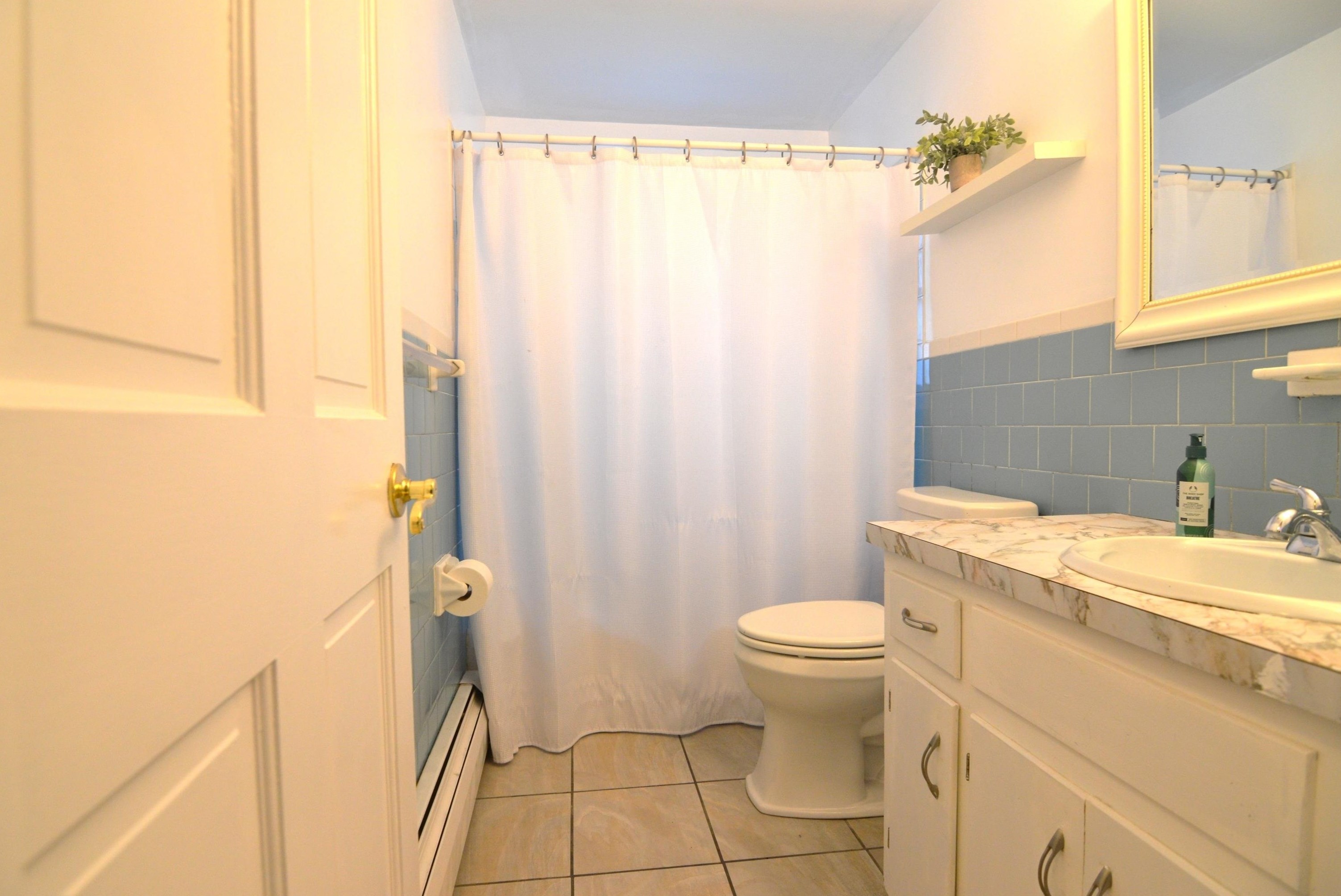 8 Clay St, Merrimack NH  03054-3248 exterior