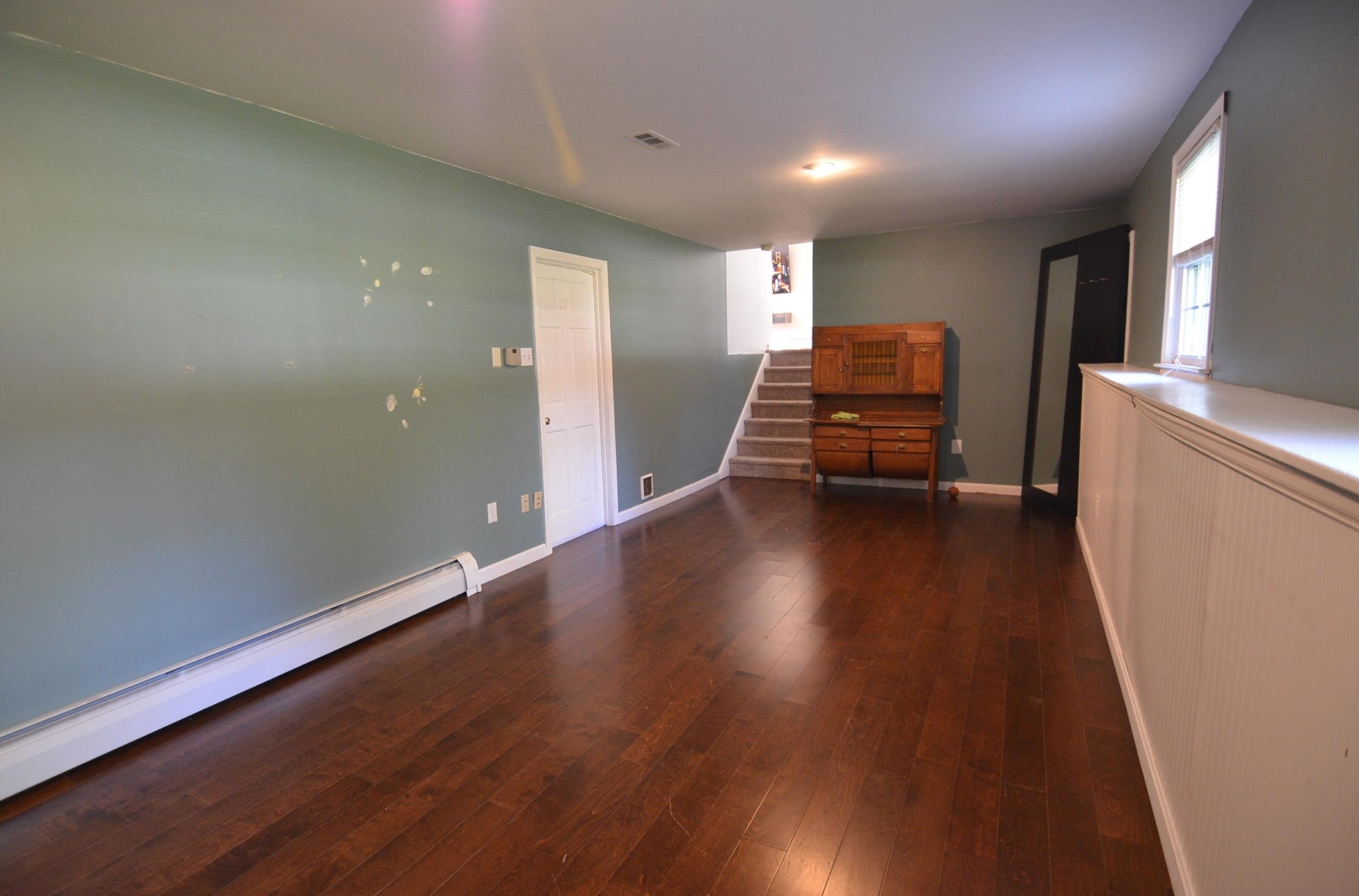 8 Clay St, Merrimack NH  03054-3248 exterior