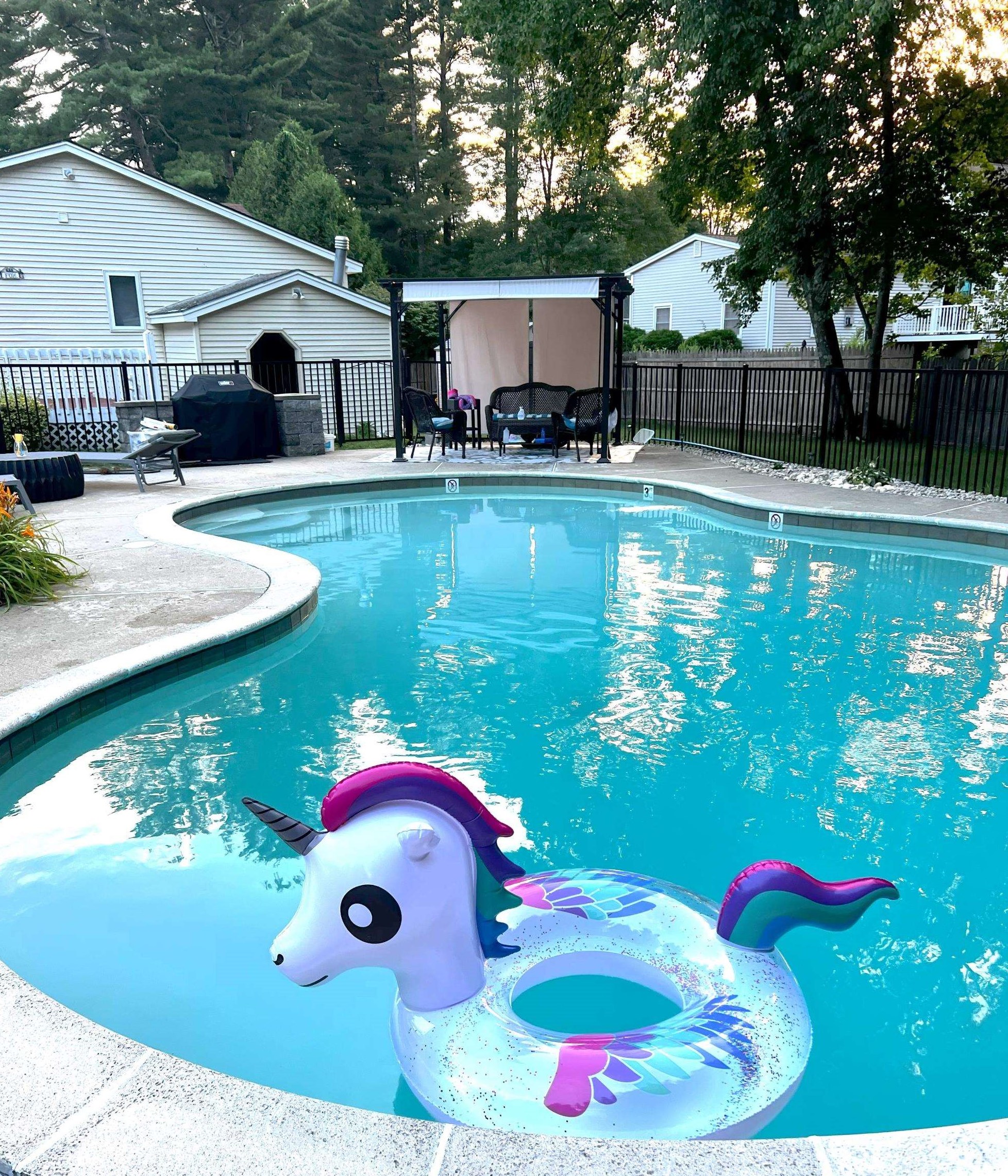 8 Clay St, Merrimack NH  03054-3248 exterior