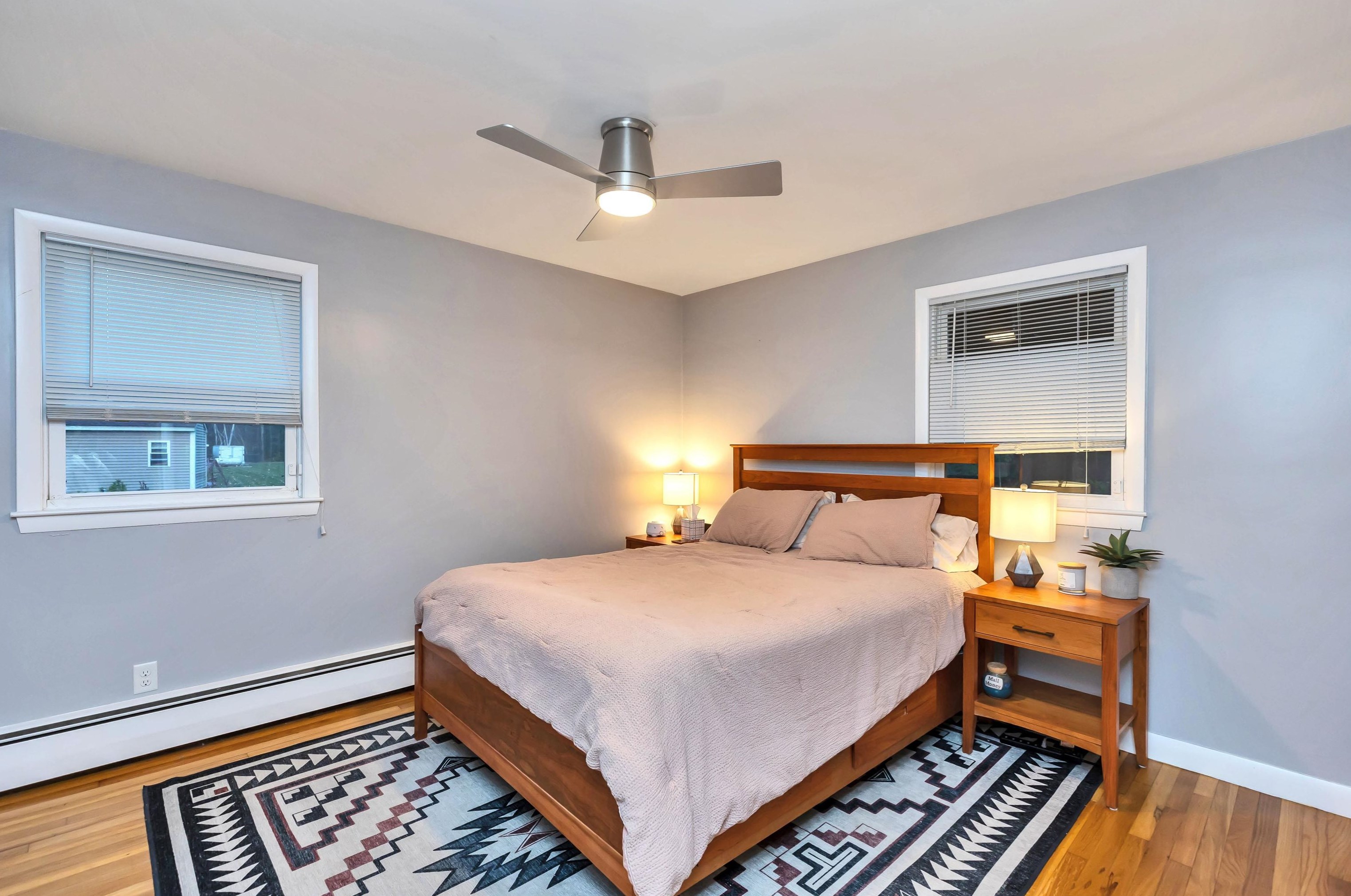 34 Sebbins Pond Dr, Manchester NH  03110-6630 exterior