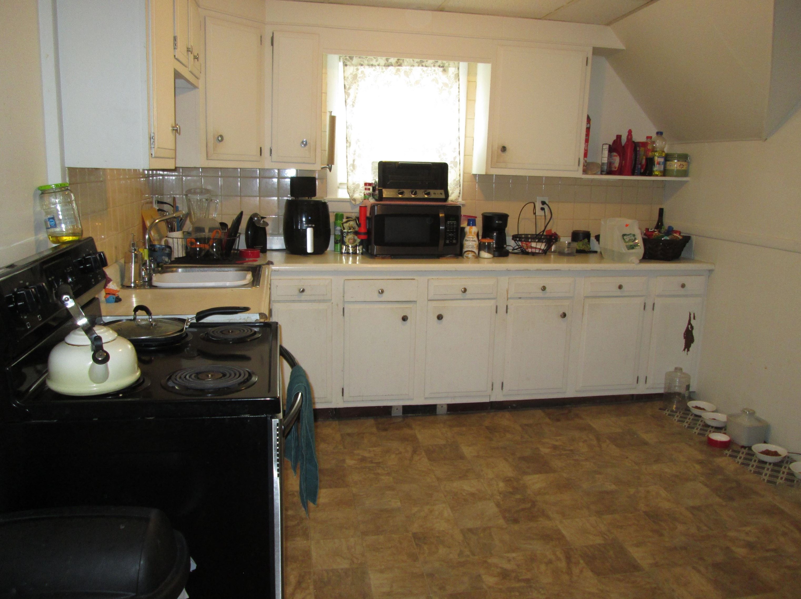 114 Jewett St, Manchester NH 03103-3515 exterior