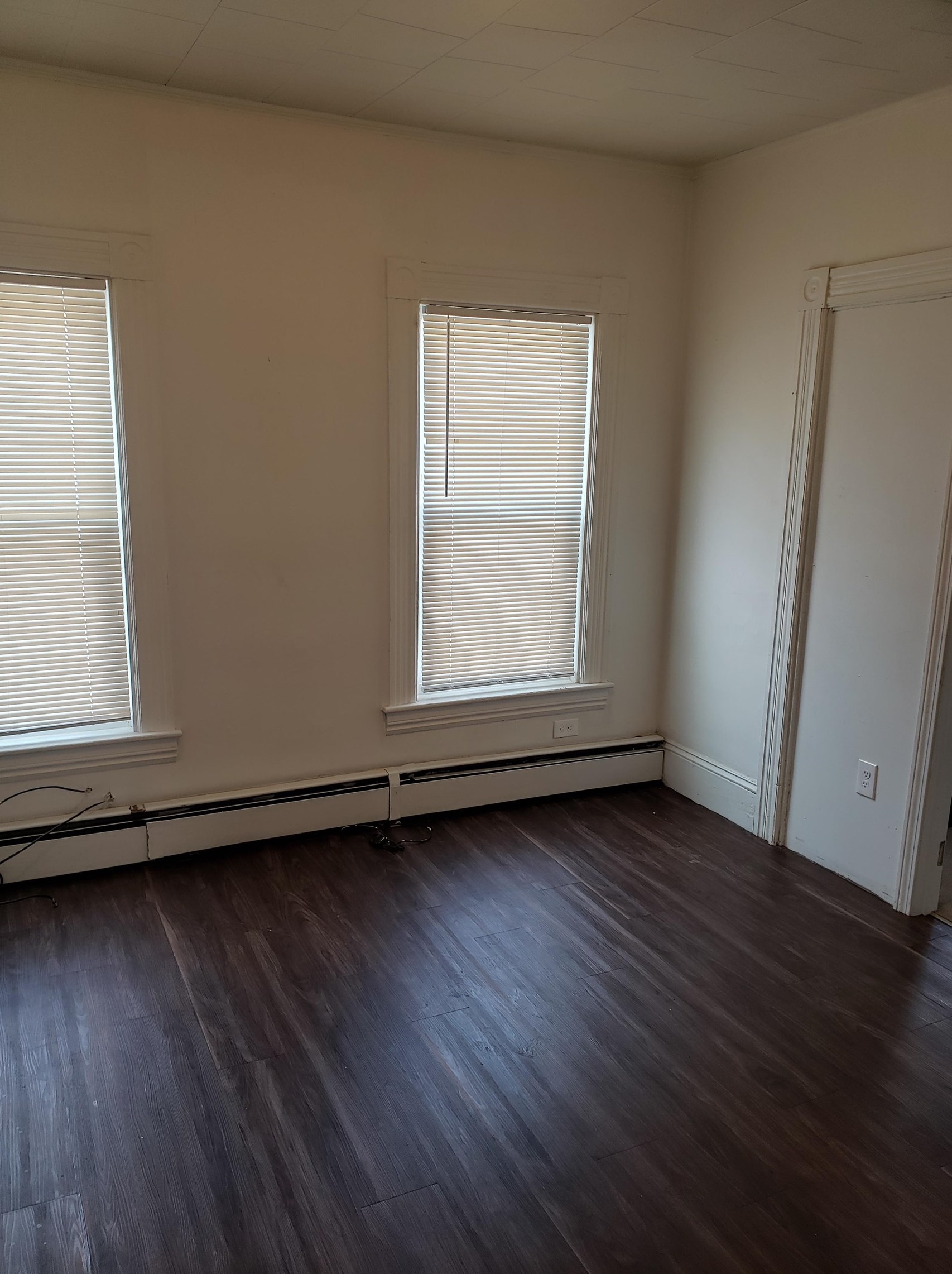 114 Jewett St, Manchester NH 03103-3515 exterior