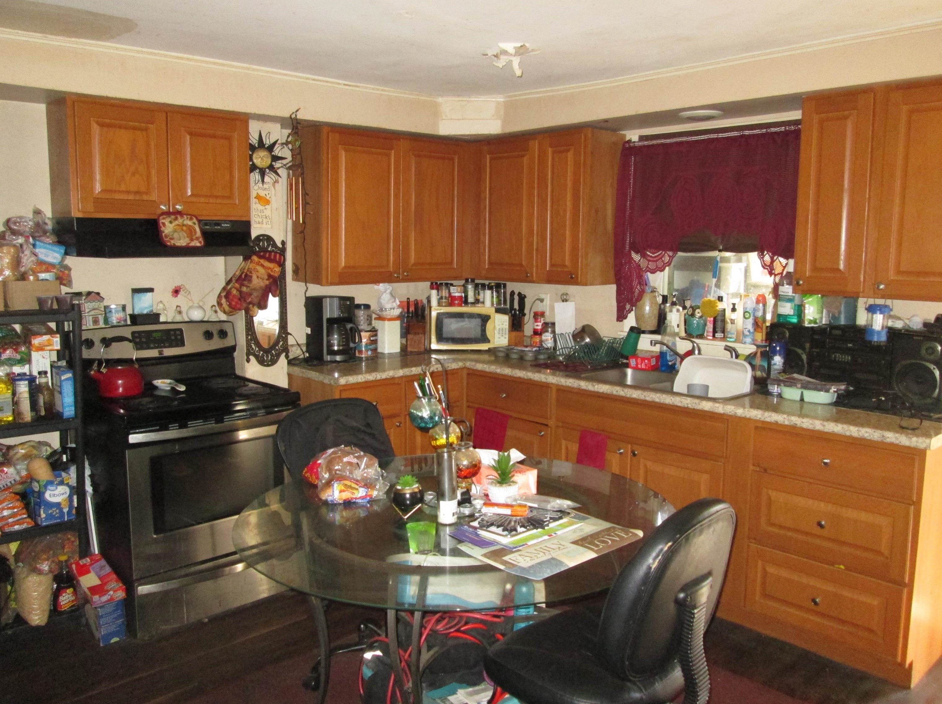 114 Jewett St, Manchester NH 03103-3515 exterior