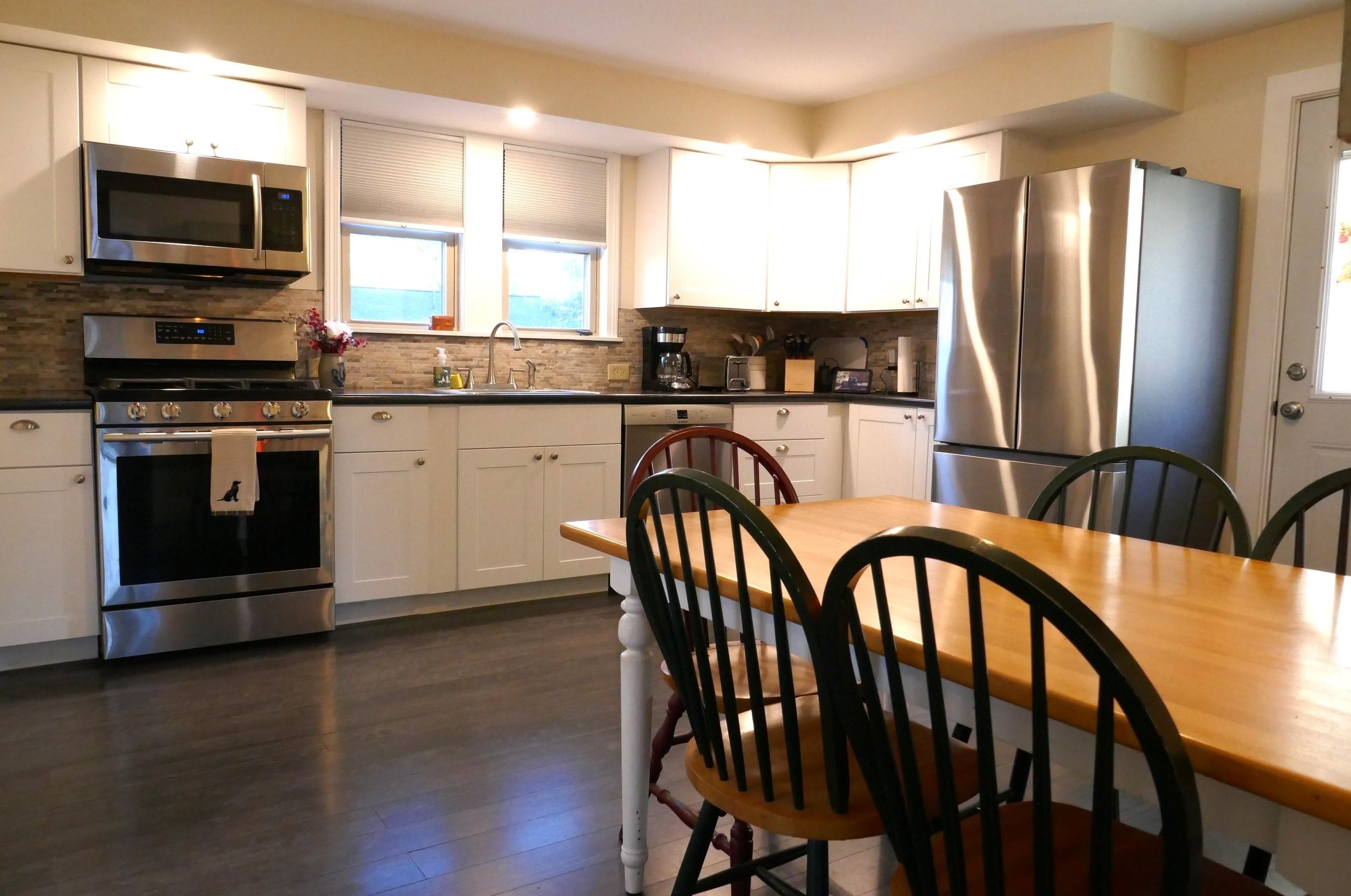 43 Pershing St, Manchester NH  03102-1146 exterior