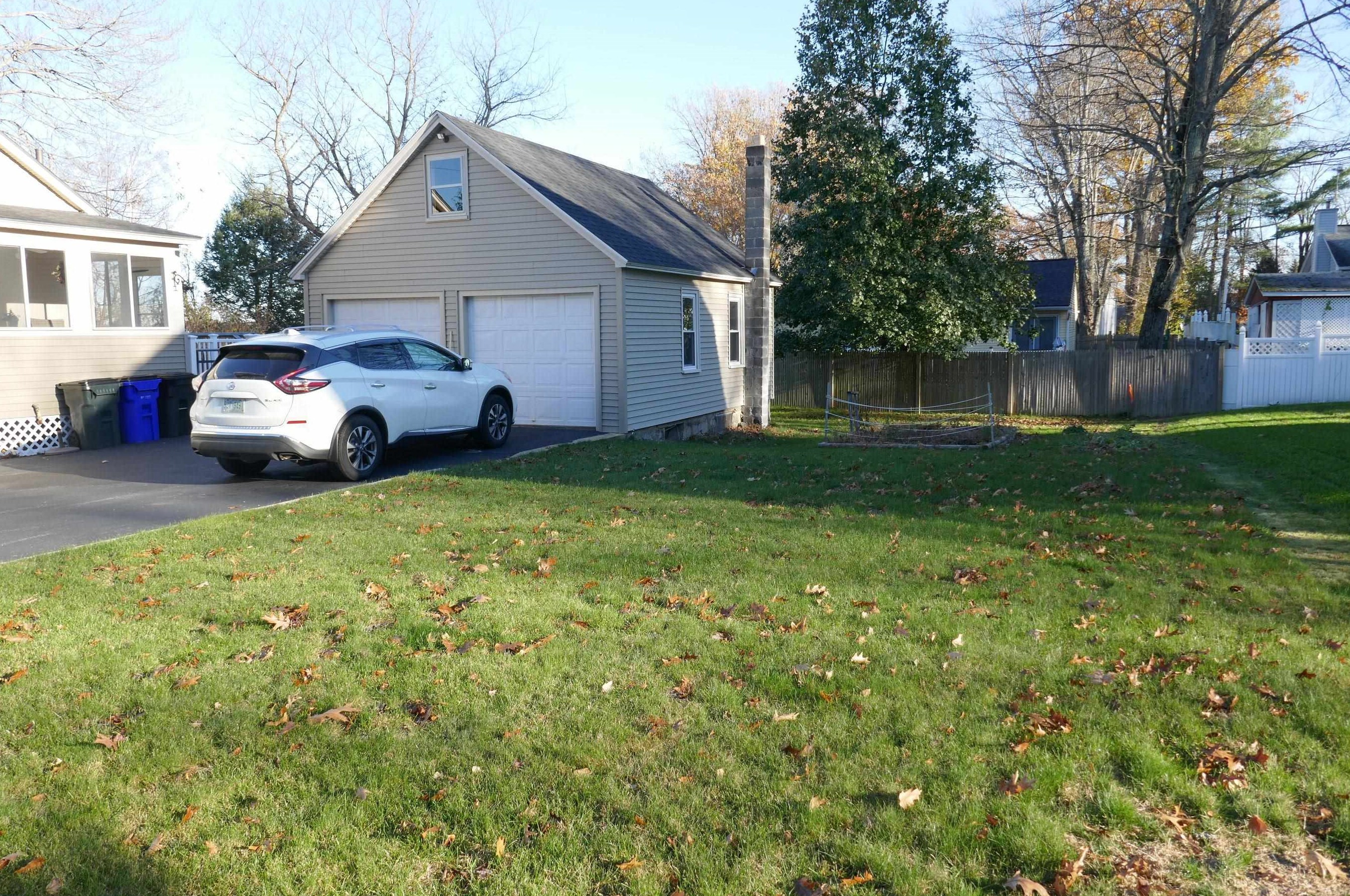 43 Pershing St, Manchester NH  03102-1146 exterior