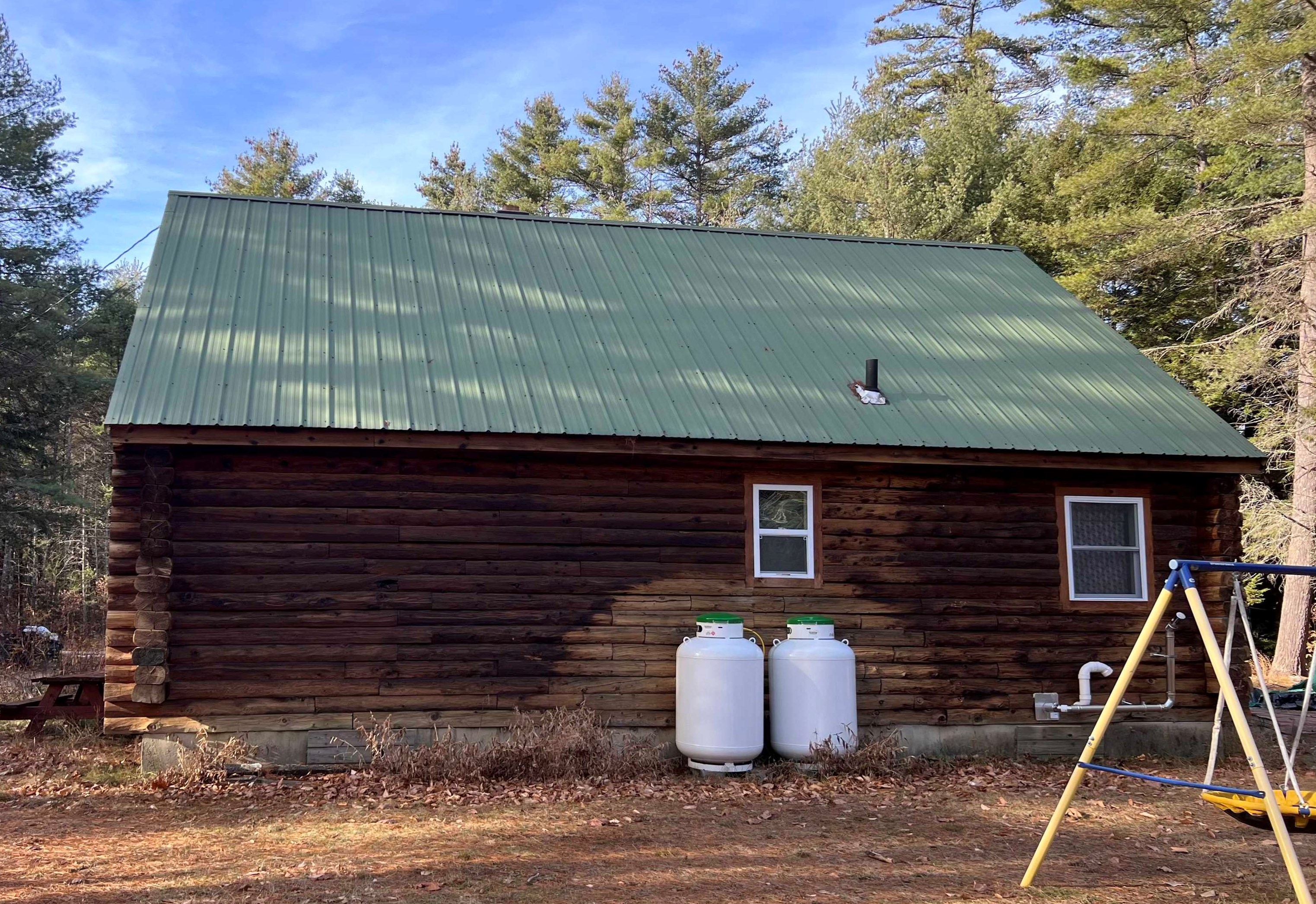 400 Sawyers Crossing Rd, Swanzey NH  03446-3638 exterior
