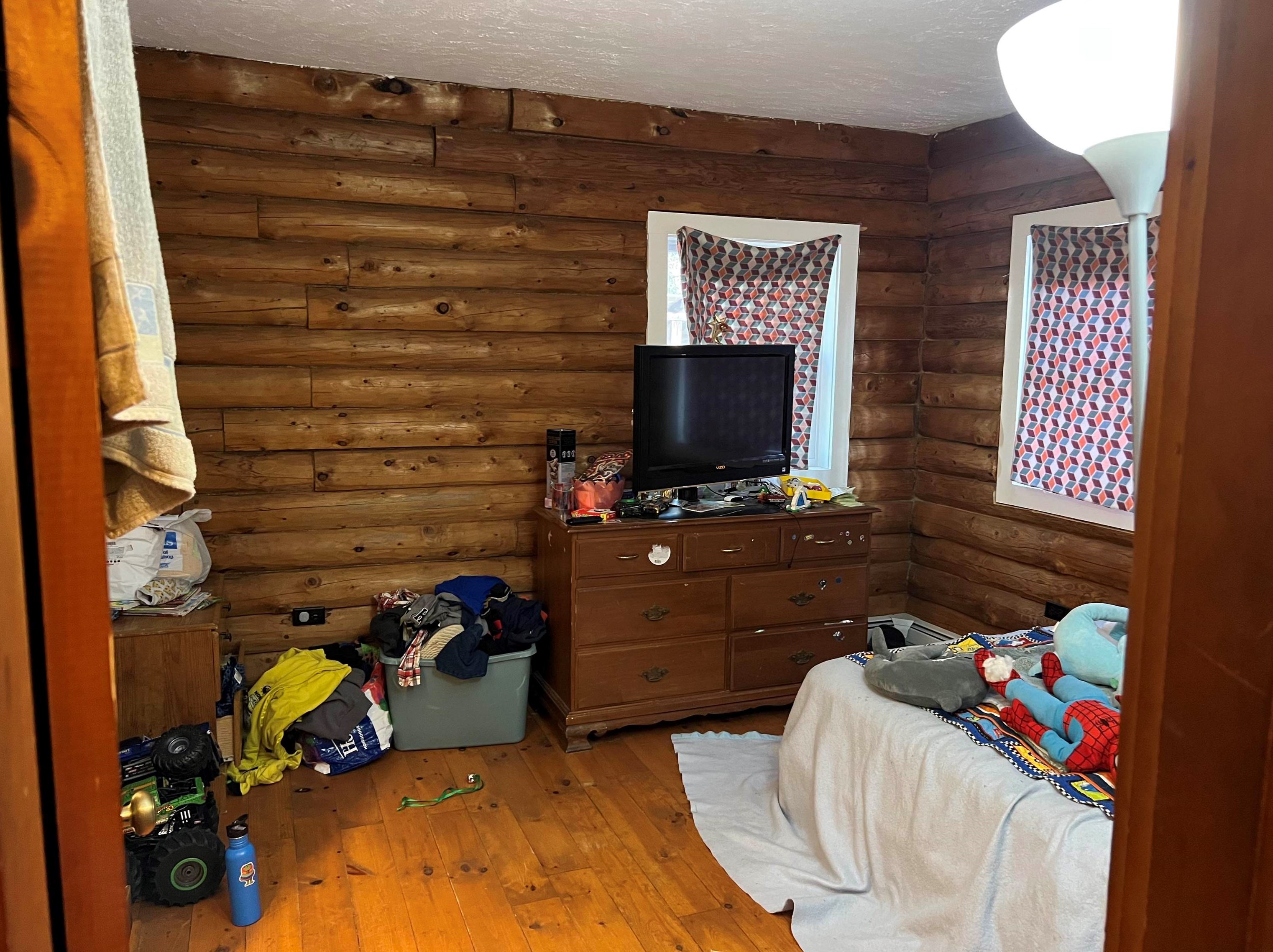 400 Sawyers Crossing Rd, Swanzey NH  03446-3638 exterior