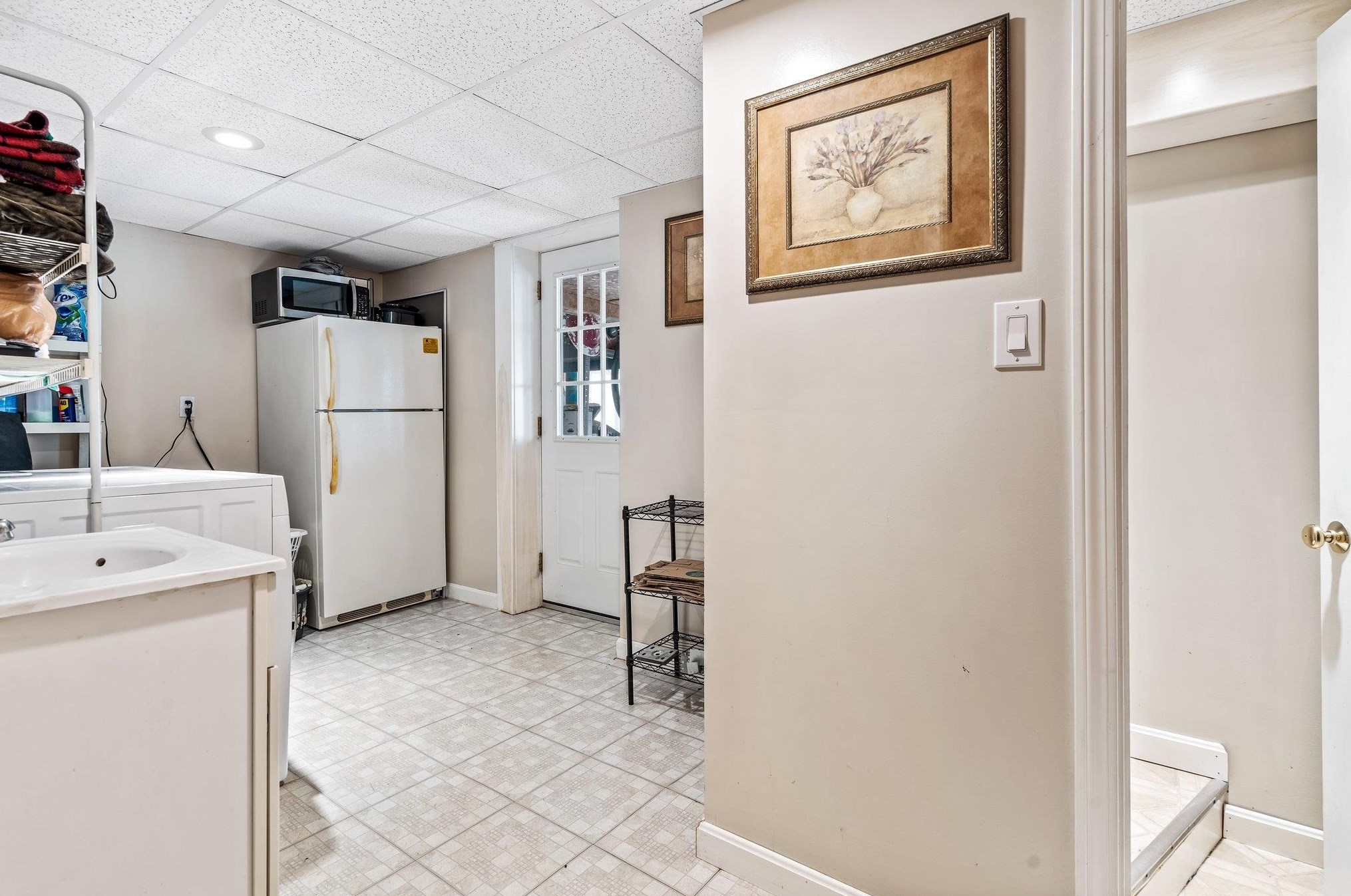 111 Kennard Rd, Manchester NH  03104-4024 exterior