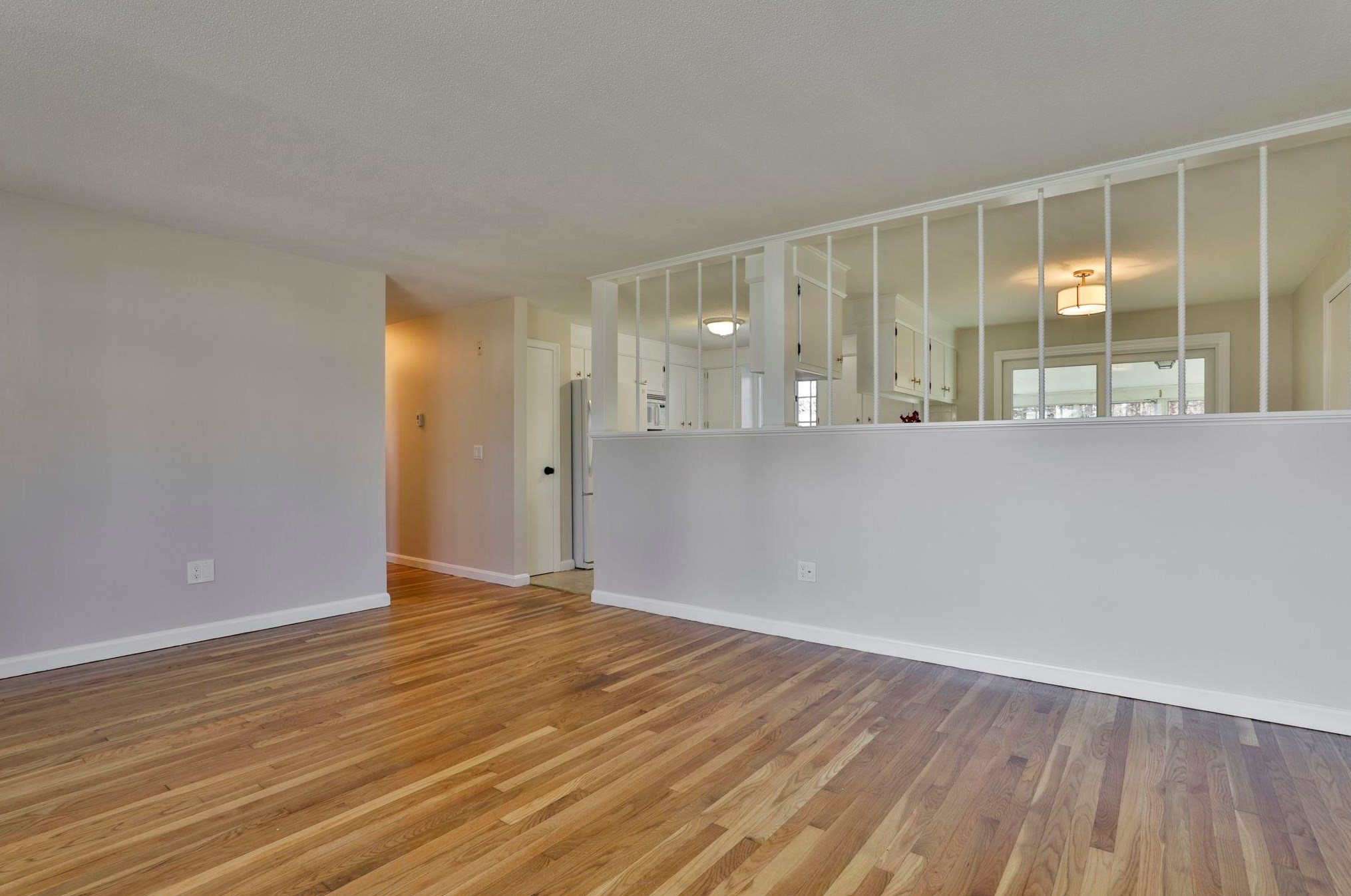 2 Hulme St, Manchester NH  03109-4520 exterior