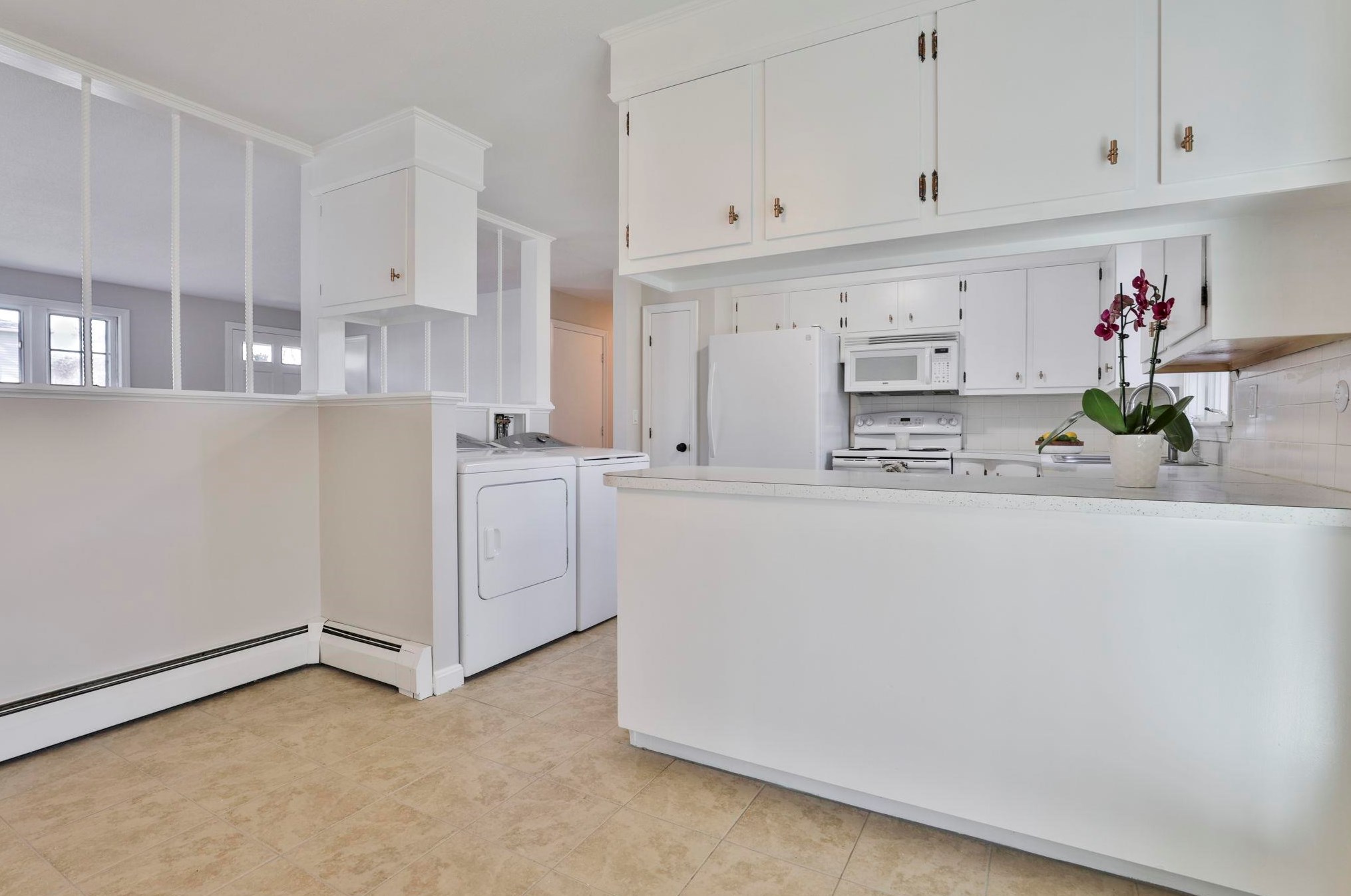 2 Hulme St, Manchester NH  03109-4520 exterior