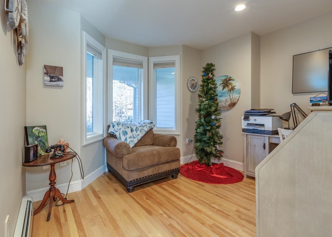 160 Littleworth Rd, Dover NH  03820-8309 exterior