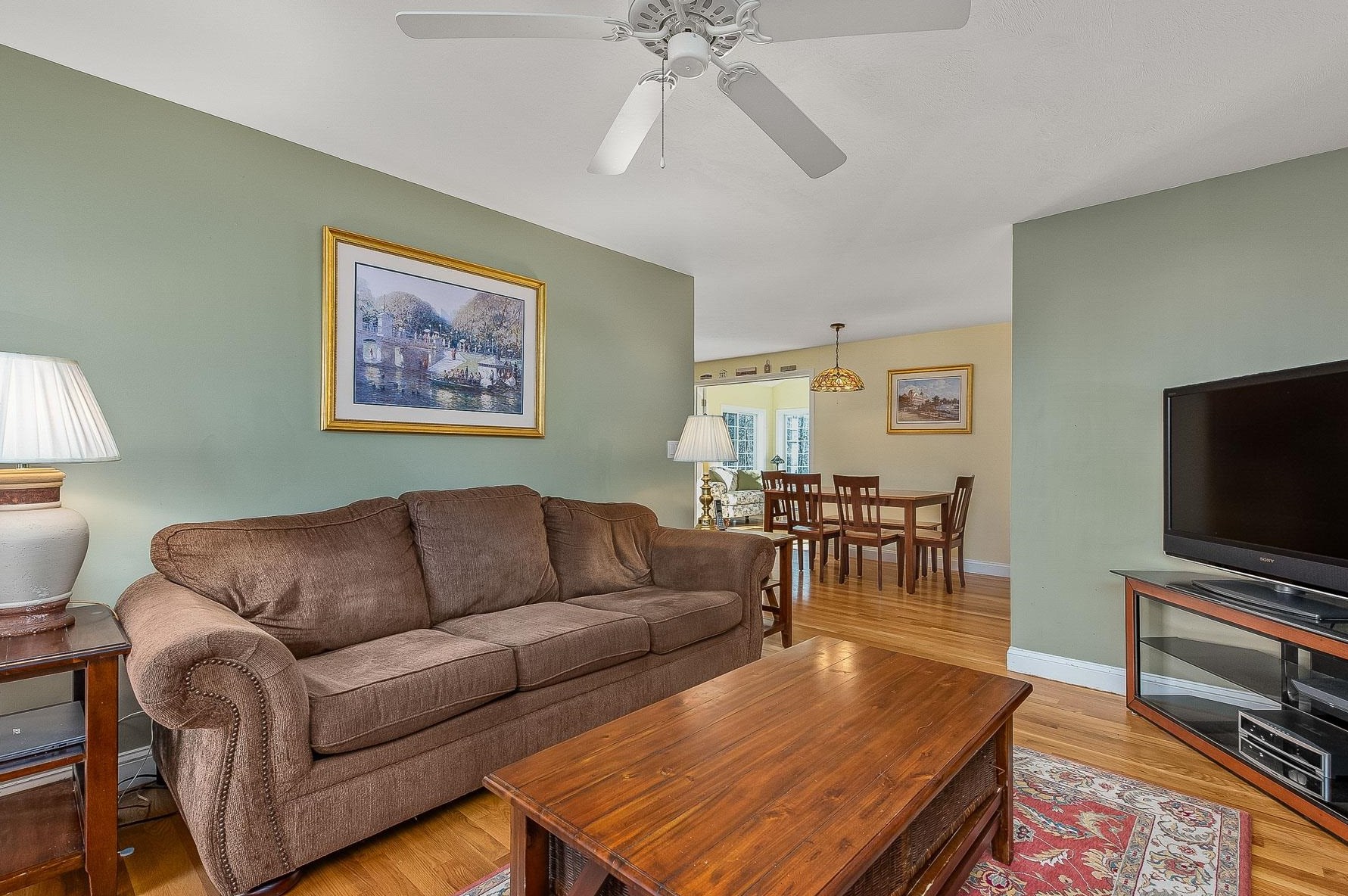 57 Ladyslipper Dr, Newmarket NH 03857-2066 exterior