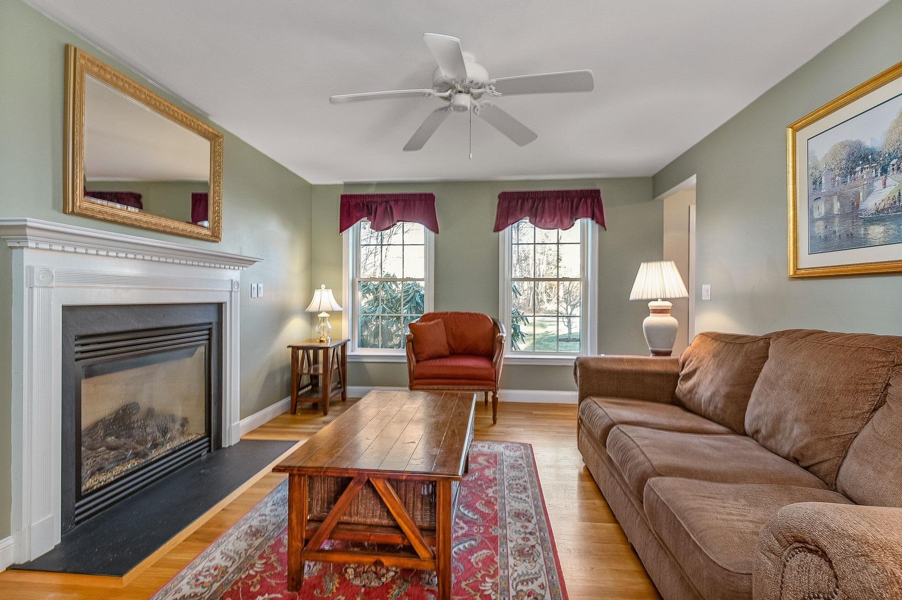 57 Ladyslipper Dr, Newmarket NH 03857-2066 exterior