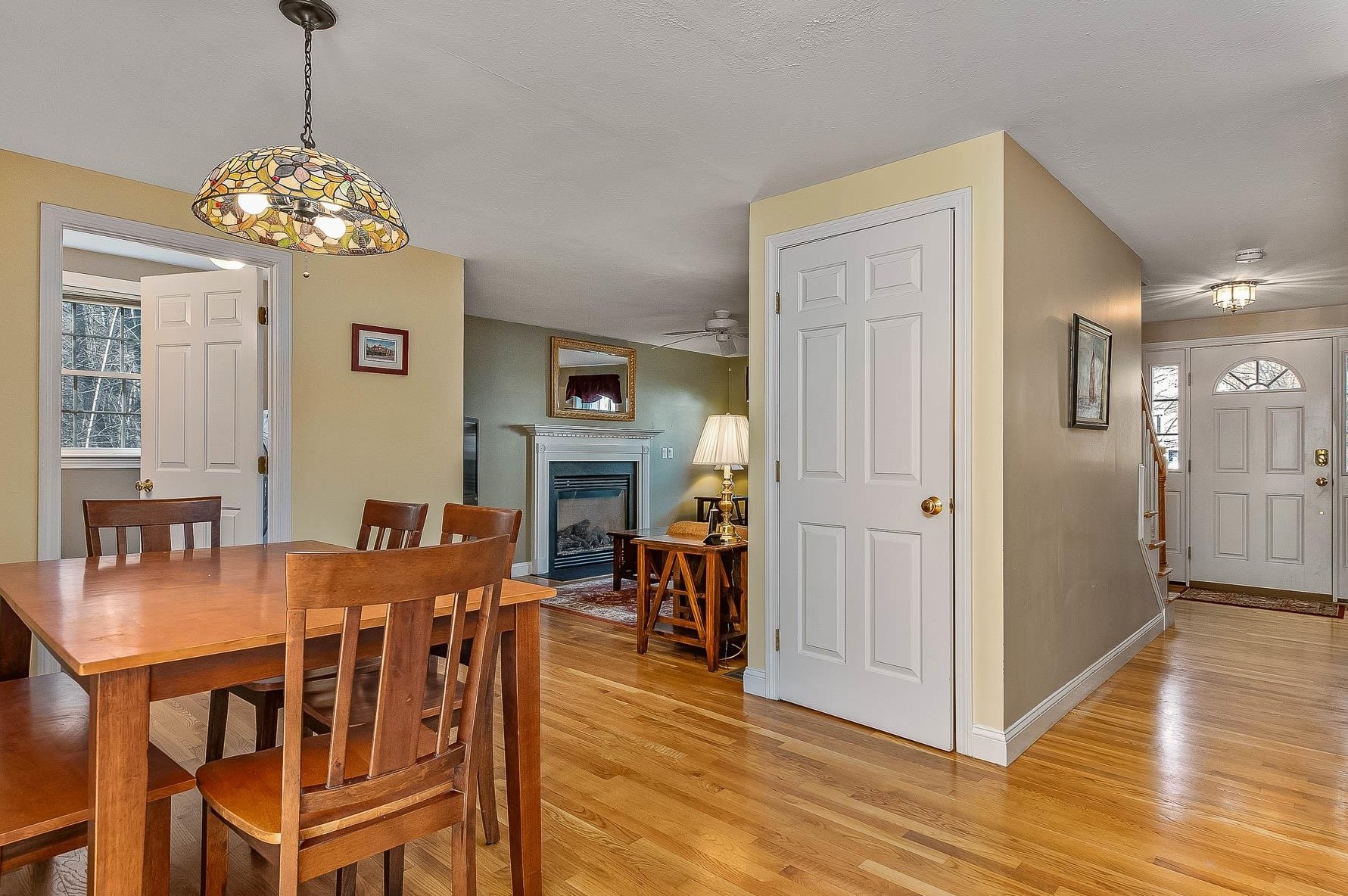 57 Ladyslipper Dr, Newmarket NH 03857-2066 exterior